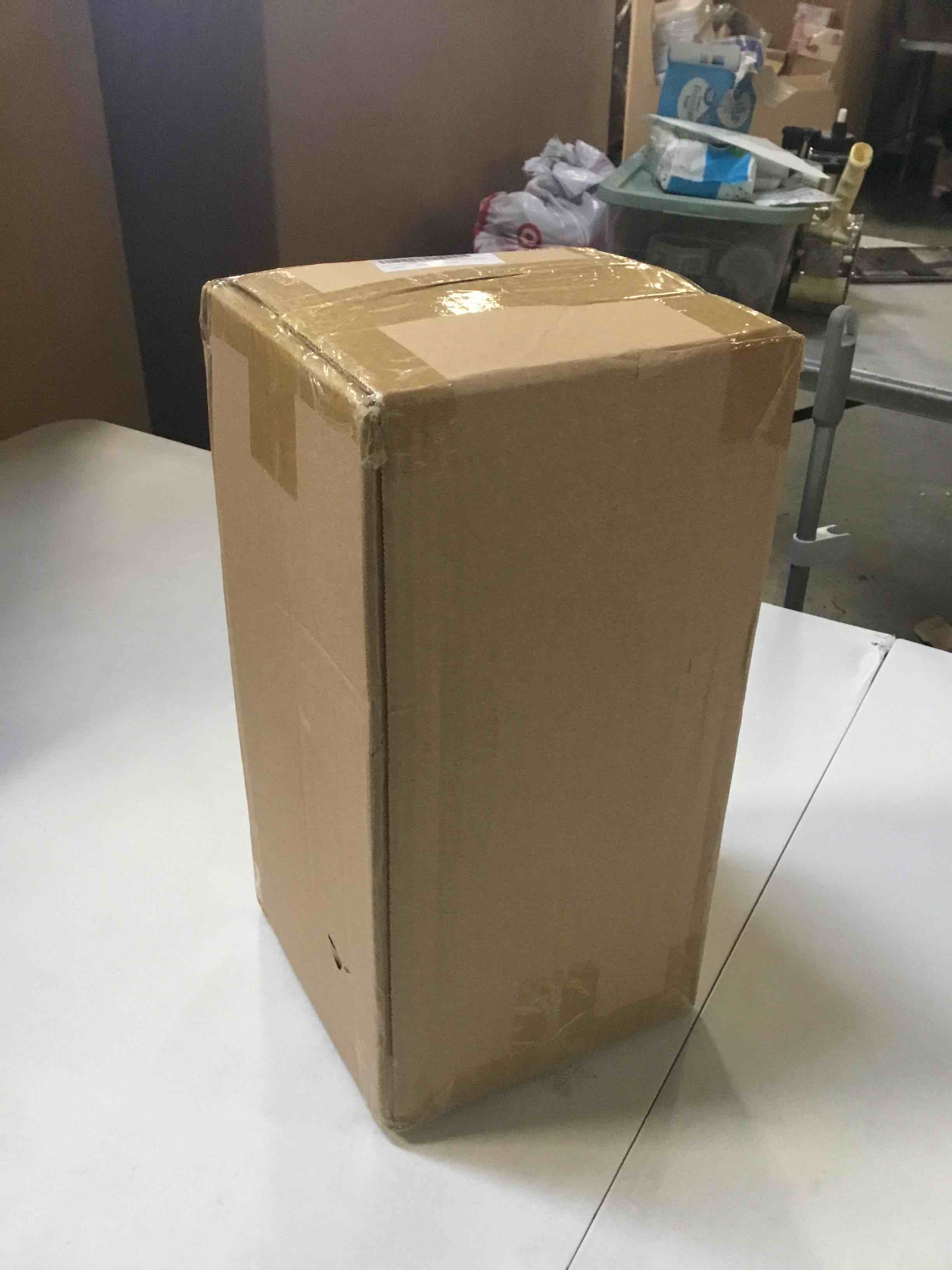https://s3.amazonaws.com/lotting-images-prod/bidfta/PNK1777582_1737485362721.jpeg