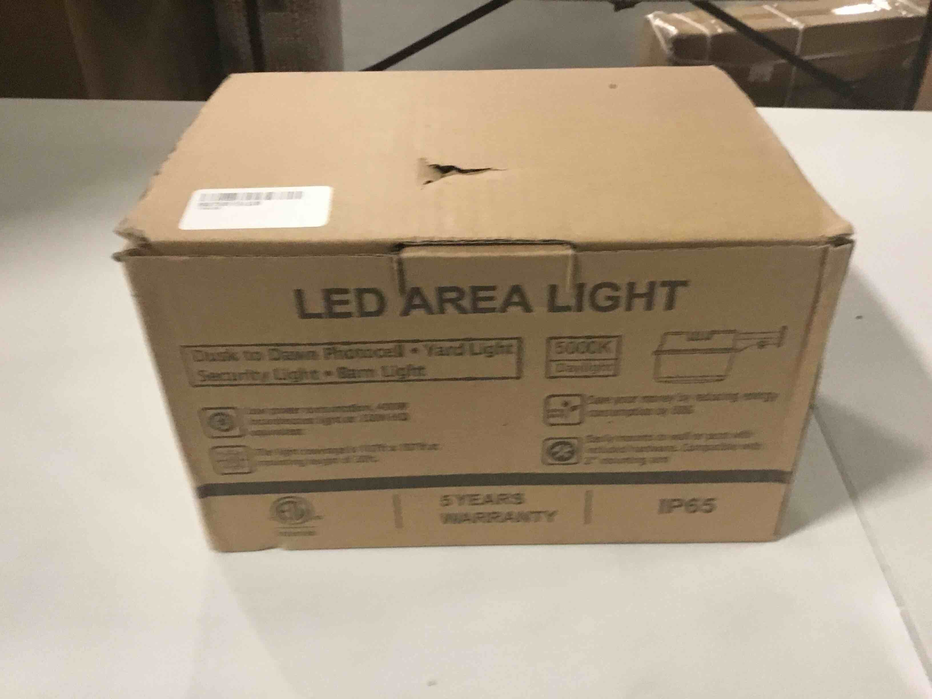 https://s3.amazonaws.com/lotting-images-prod/bidfta/PNK1777989_1737636692871.jpeg