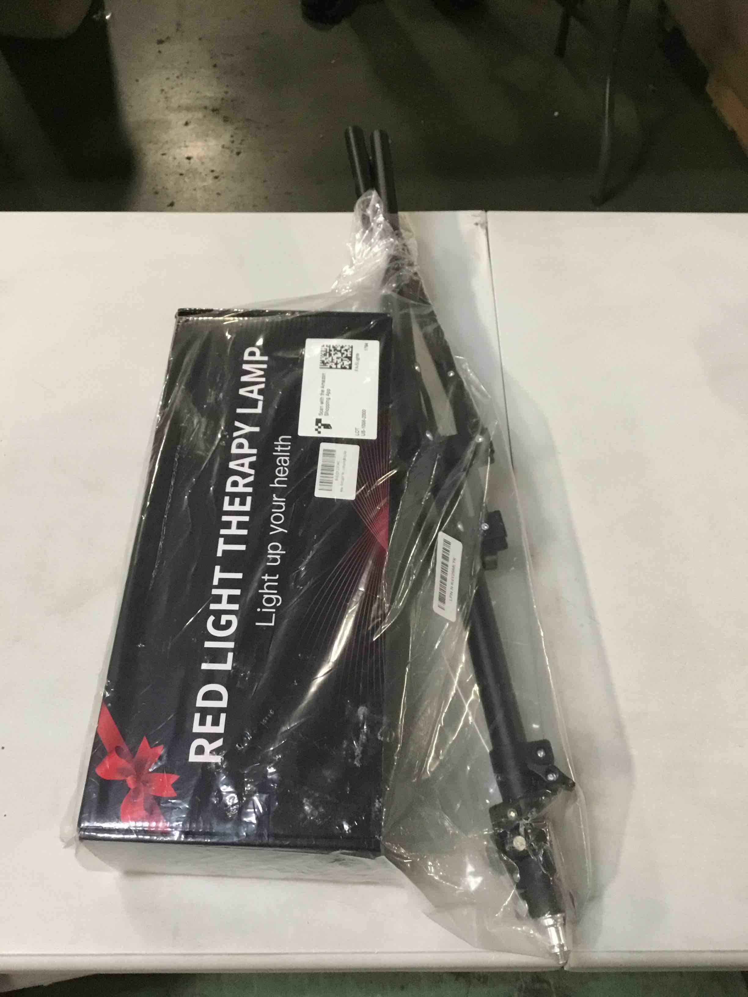 https://s3.amazonaws.com/lotting-images-prod/bidfta/PNK1779395_1738262743335.jpeg