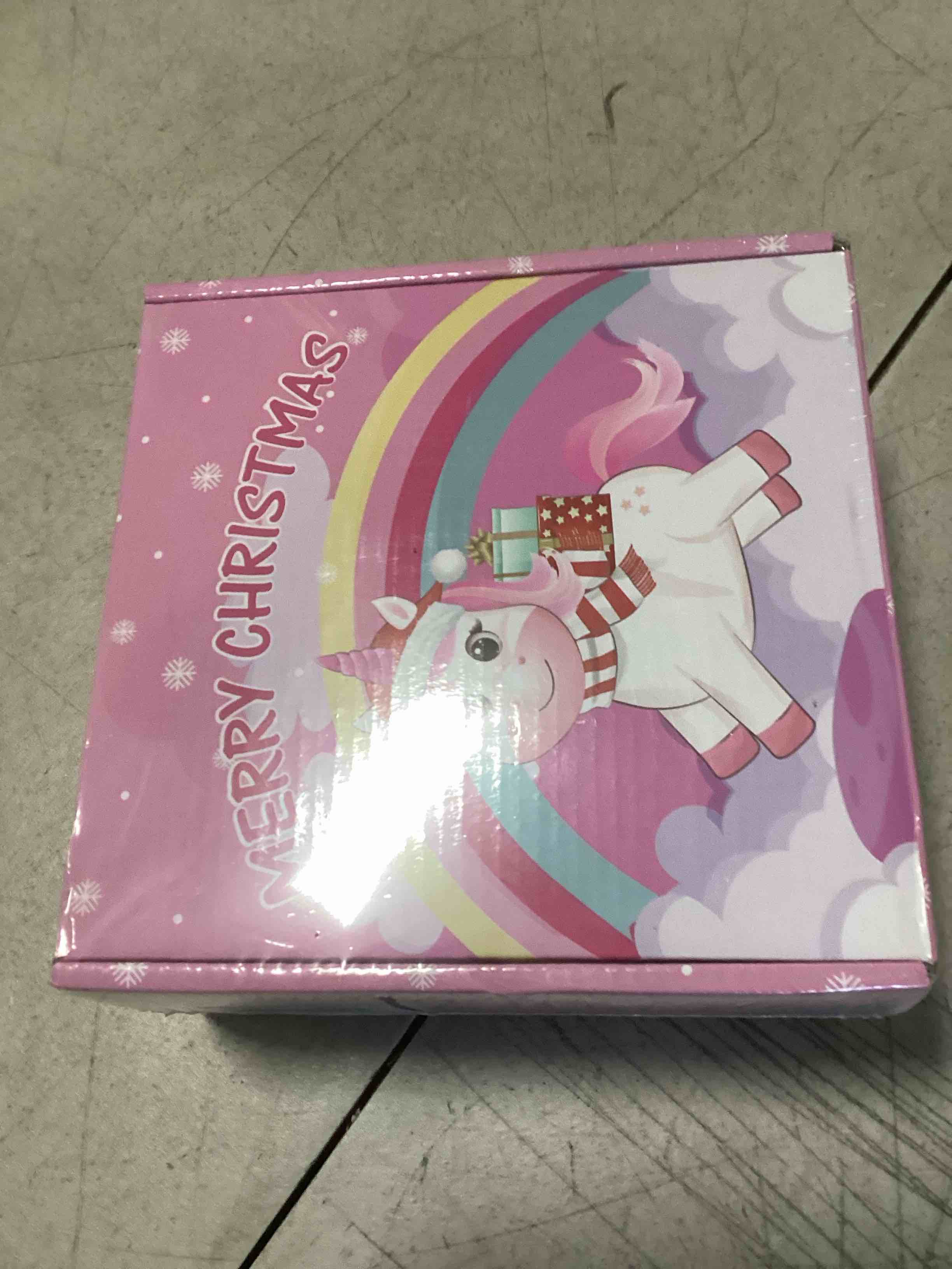https://s3.amazonaws.com/lotting-images-prod/bidfta/PNK1780770_1737466437203.jpeg
