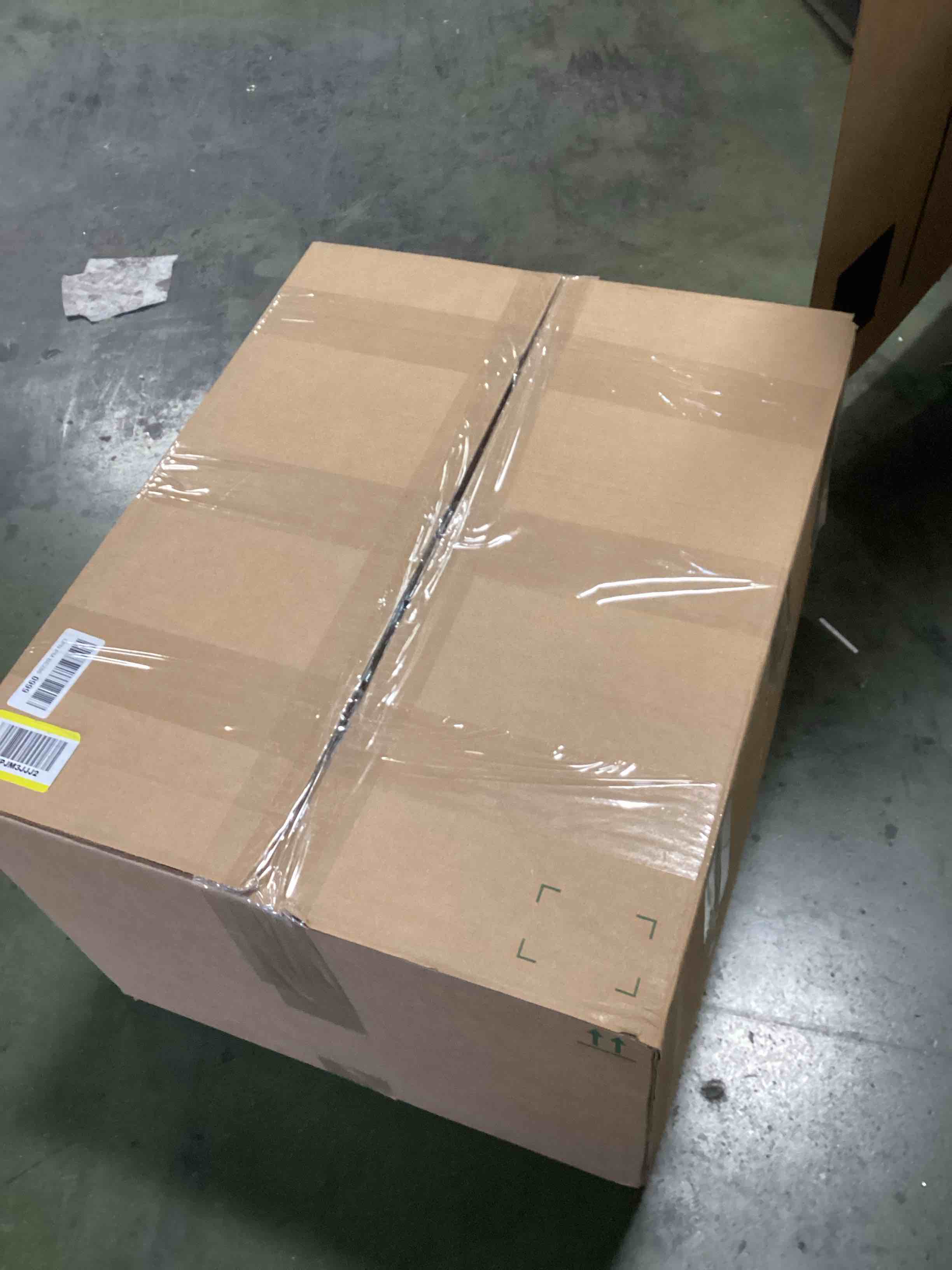 https://s3.amazonaws.com/lotting-images-prod/bidfta/PNK1782664_1738266520617.jpeg