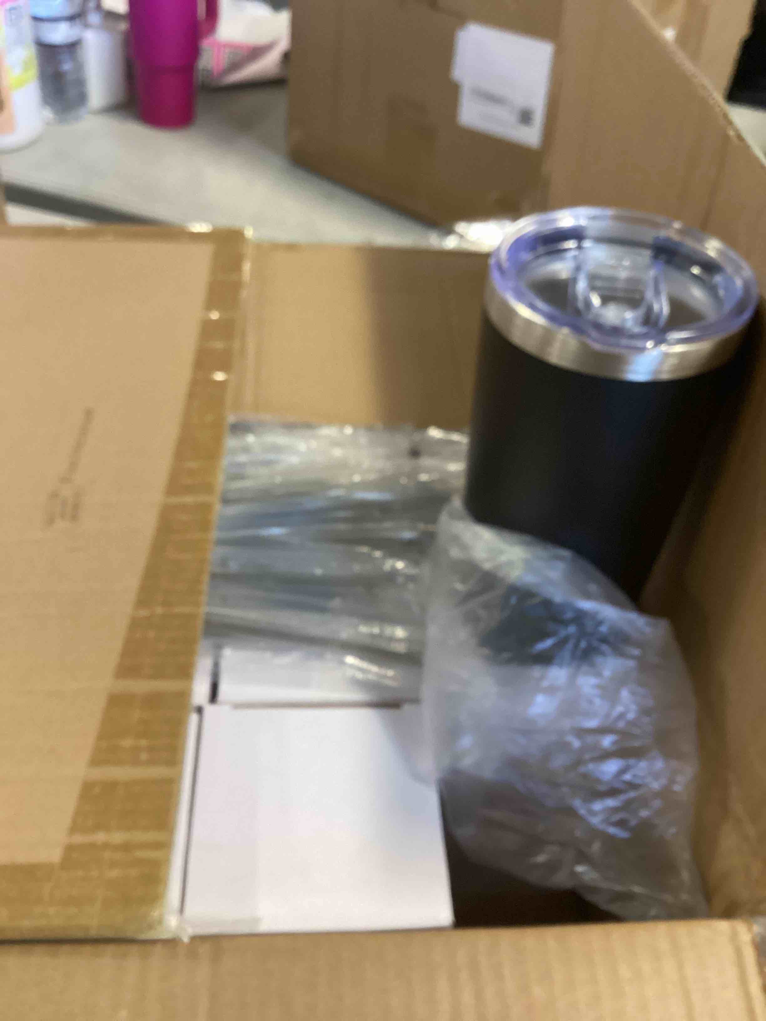 https://s3.amazonaws.com/lotting-images-prod/bidfta/PNK1784396_1738096030235.jpeg