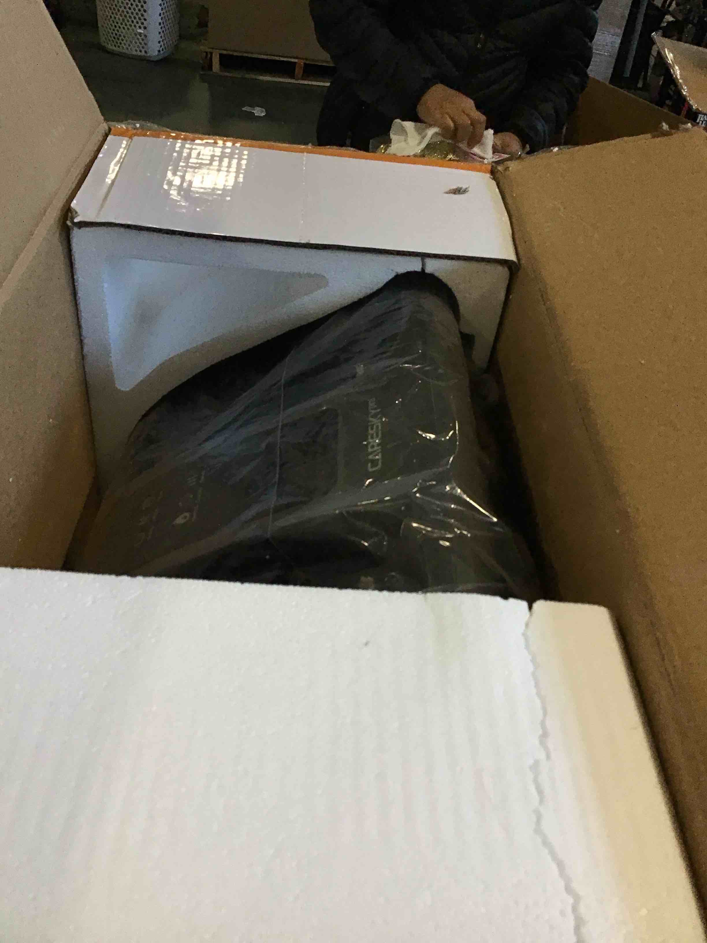 https://s3.amazonaws.com/lotting-images-prod/bidfta/PNK1784409_1738156903637.jpeg