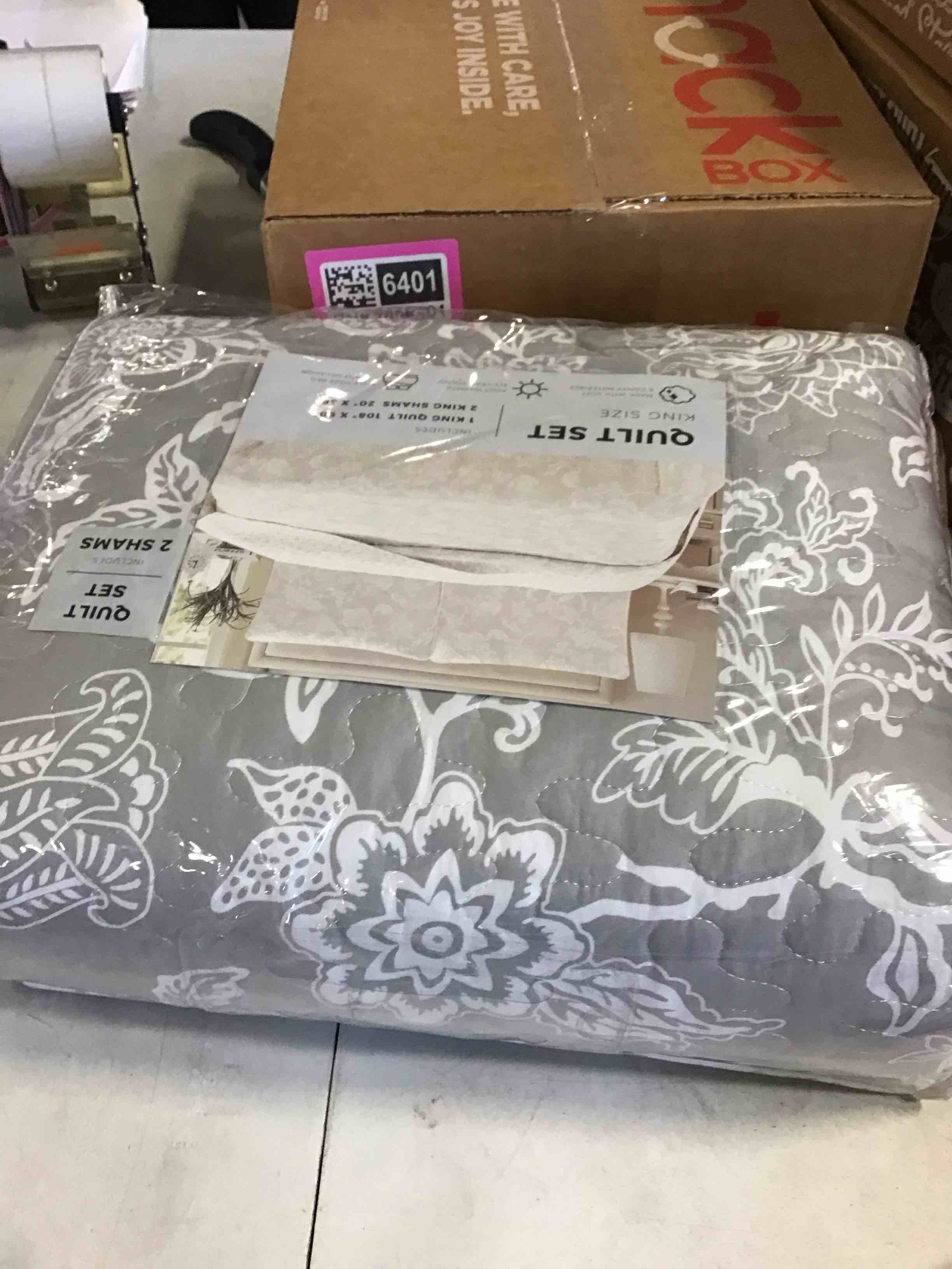 https://s3.amazonaws.com/lotting-images-prod/bidfta/PNK1784495_1738174240983.jpeg