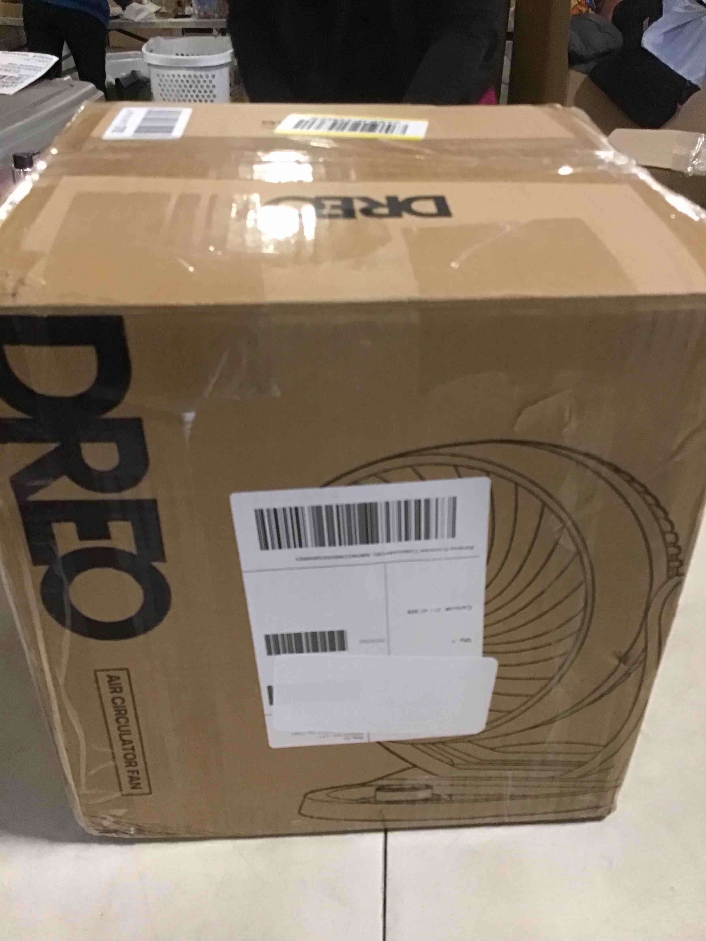 https://s3.amazonaws.com/lotting-images-prod/bidfta/PNK1784727_1738331648538.jpeg