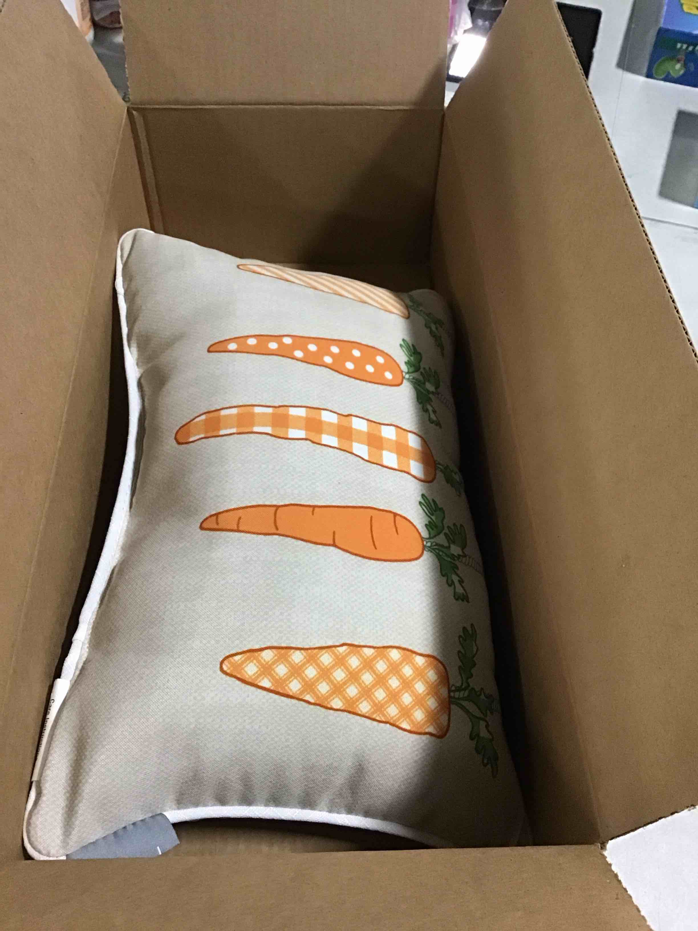 https://s3.amazonaws.com/lotting-images-prod/bidfta/PNK1784777_1738674288506.jpeg