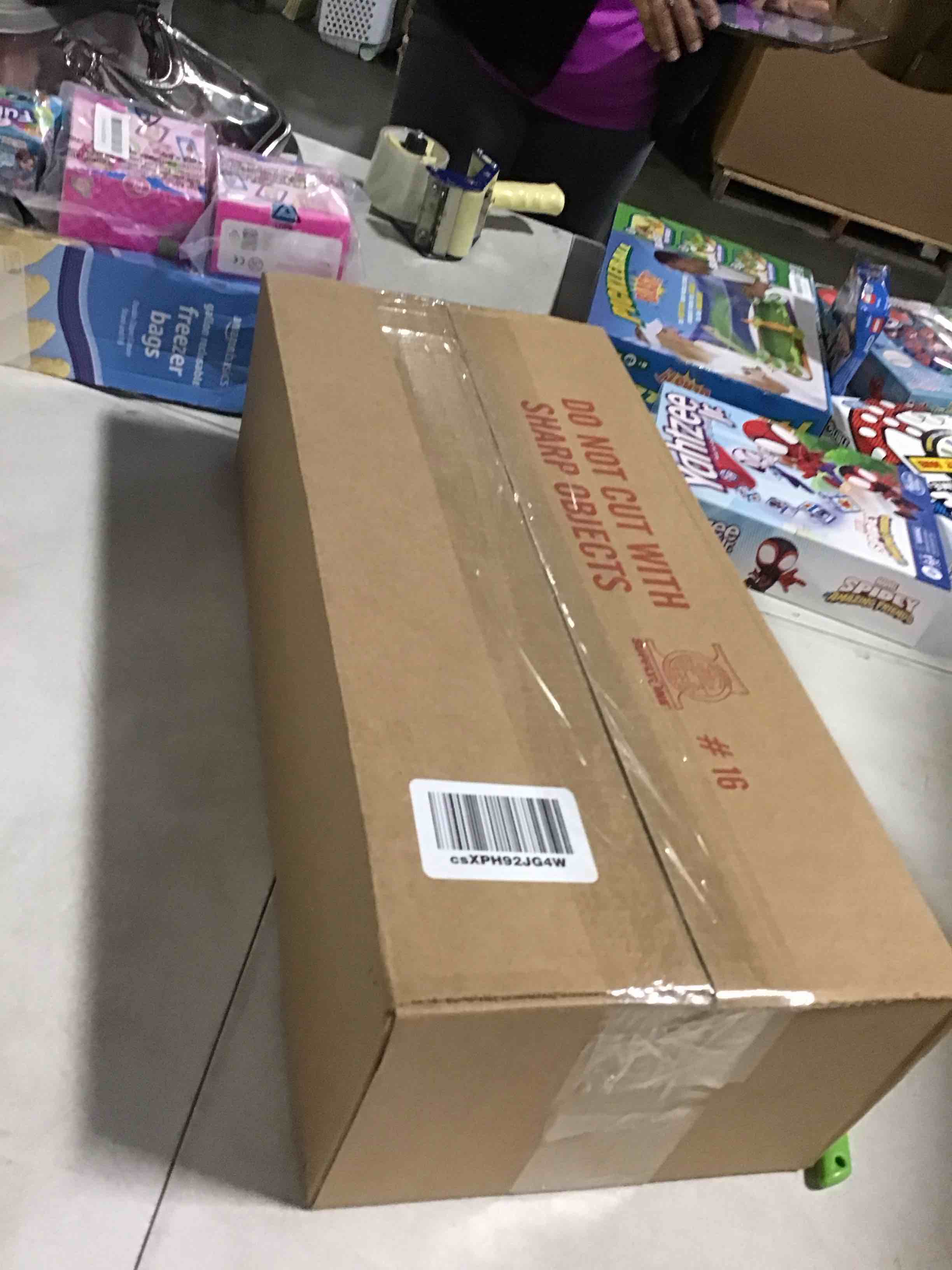 https://s3.amazonaws.com/lotting-images-prod/bidfta/PNK1784777_1738674313072.jpeg