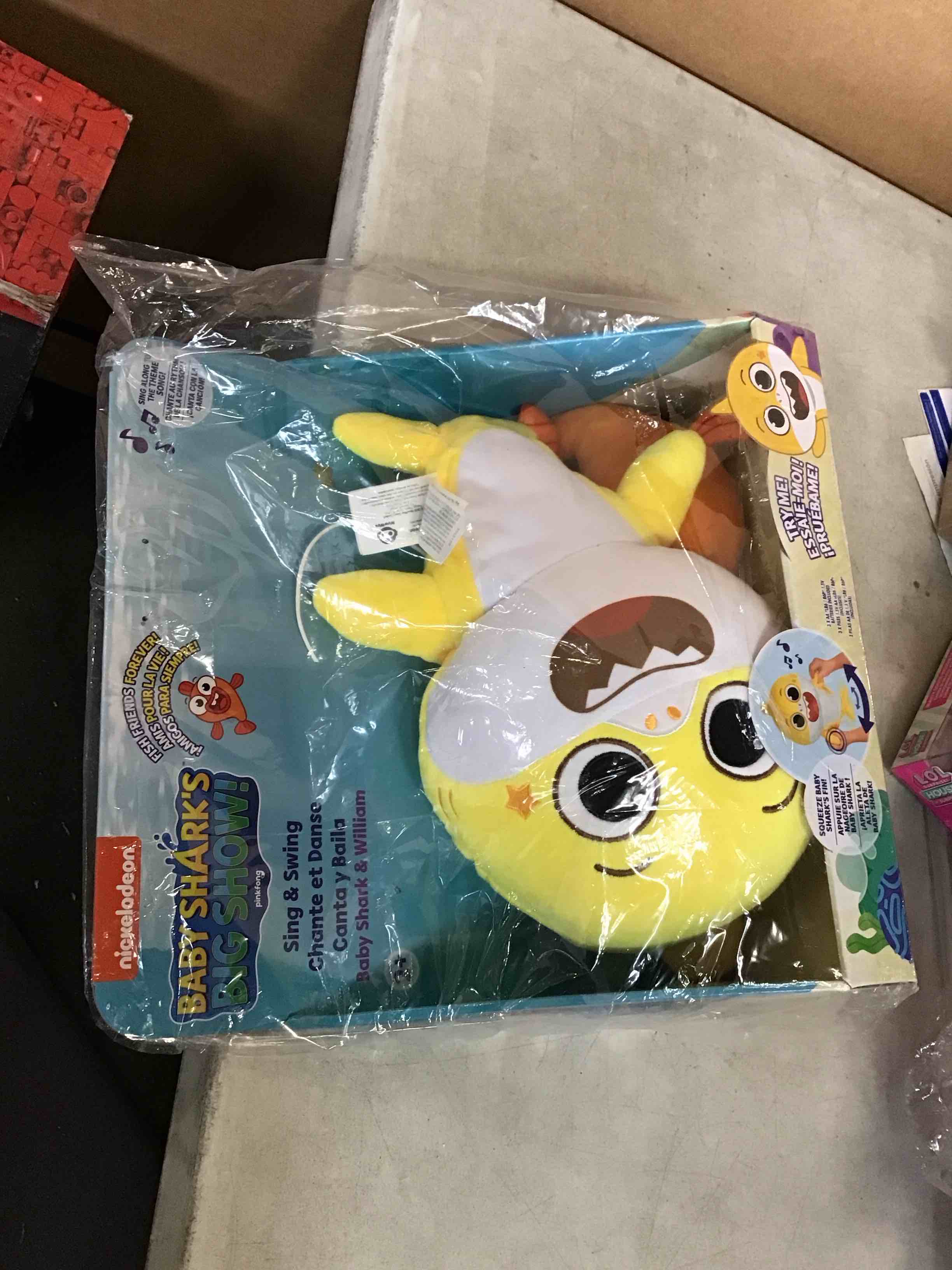 https://s3.amazonaws.com/lotting-images-prod/bidfta/PNK1784848_1738690673337.jpeg