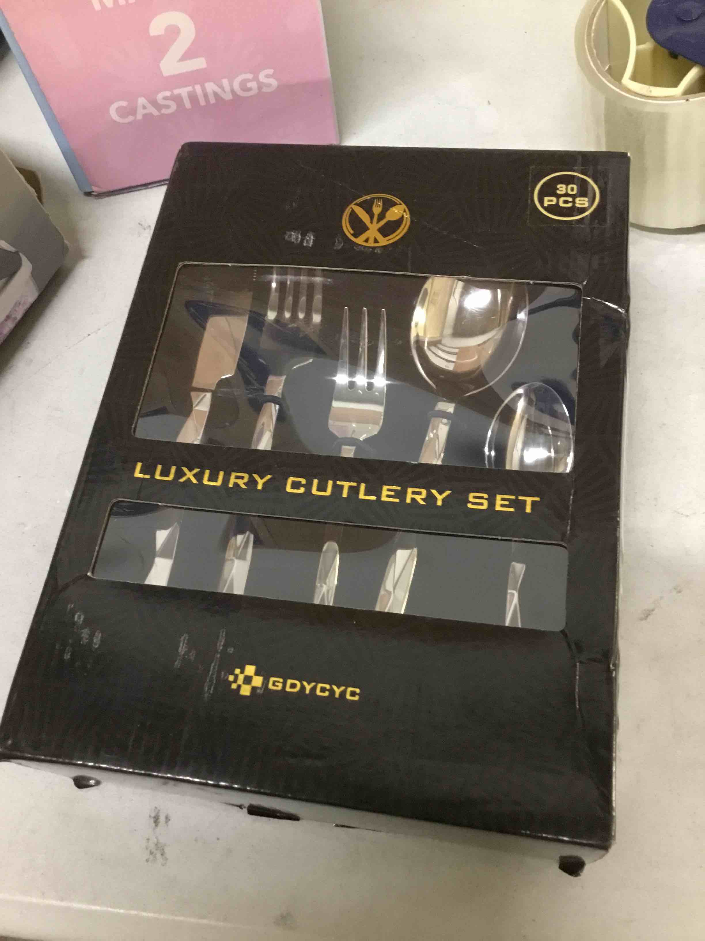 Condition photo showing New/Like New for silverware set, luxury 30-piece flatware set for 6, cutlery set stainless steel, diamond cut pattern, home, wedding & party, 18/10 stainless steel tablewaret & dishwasher safe utensils. 30-piece silver