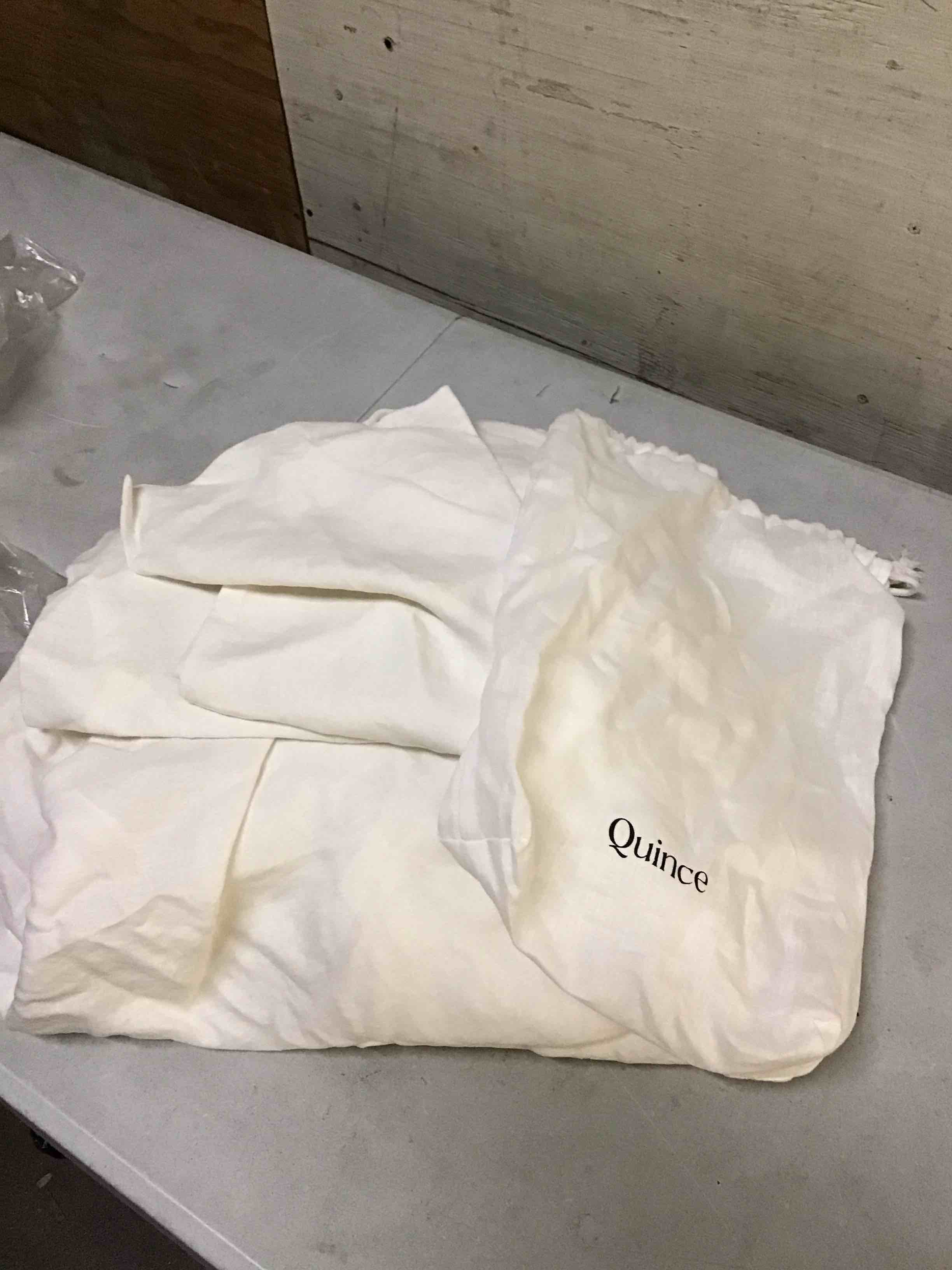 Condition photo showing As Is for quince  duvet set ivory full/queen