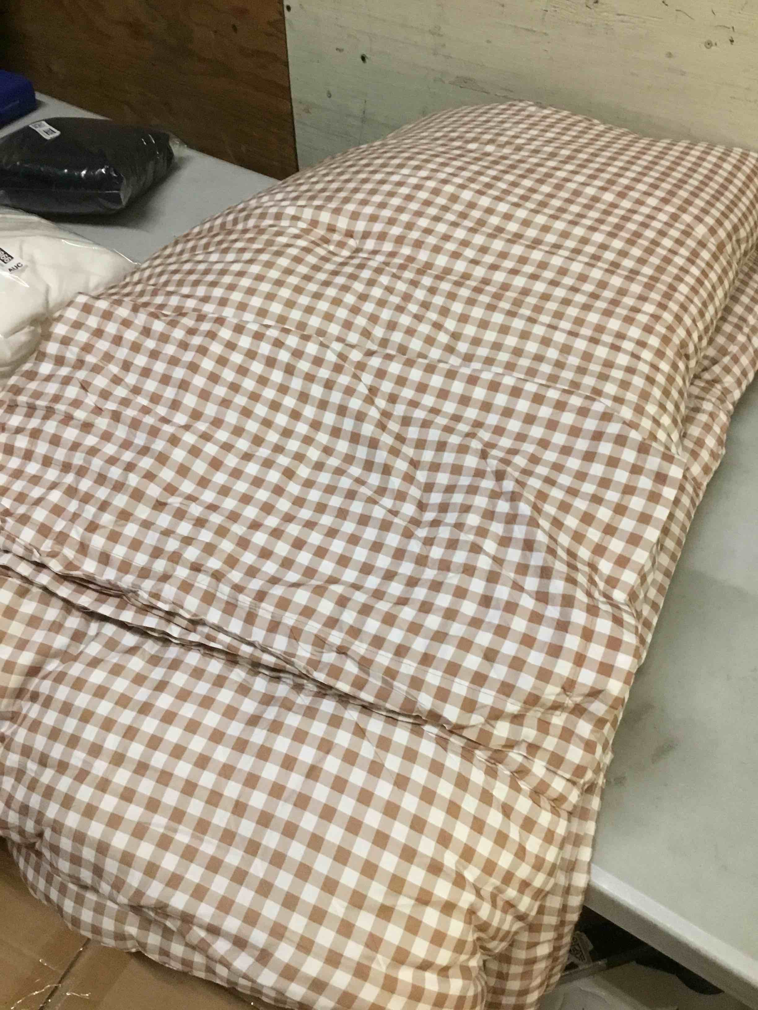 Condition photo showing As Is for queen comforter set, modern plaid checkered bedding, tan gingham brown grid bed comforter, soft fluffy breathable farmhouse dorm bedding, all seasons 3 piece set | gingham tan gingham queen(90"x90")