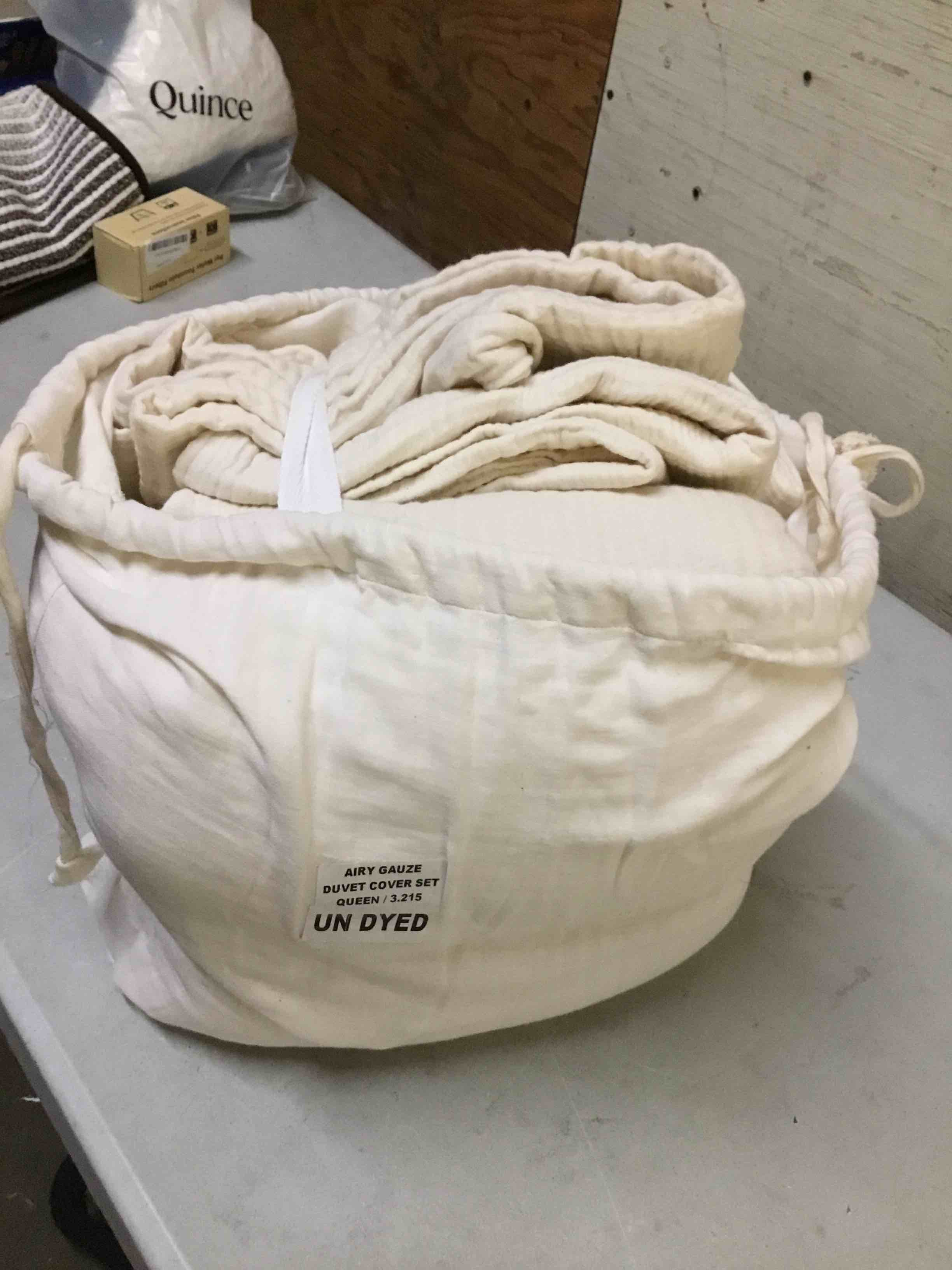 Condition photo showing New/Like New for quince organic cotton gauze duvet cover set queen size