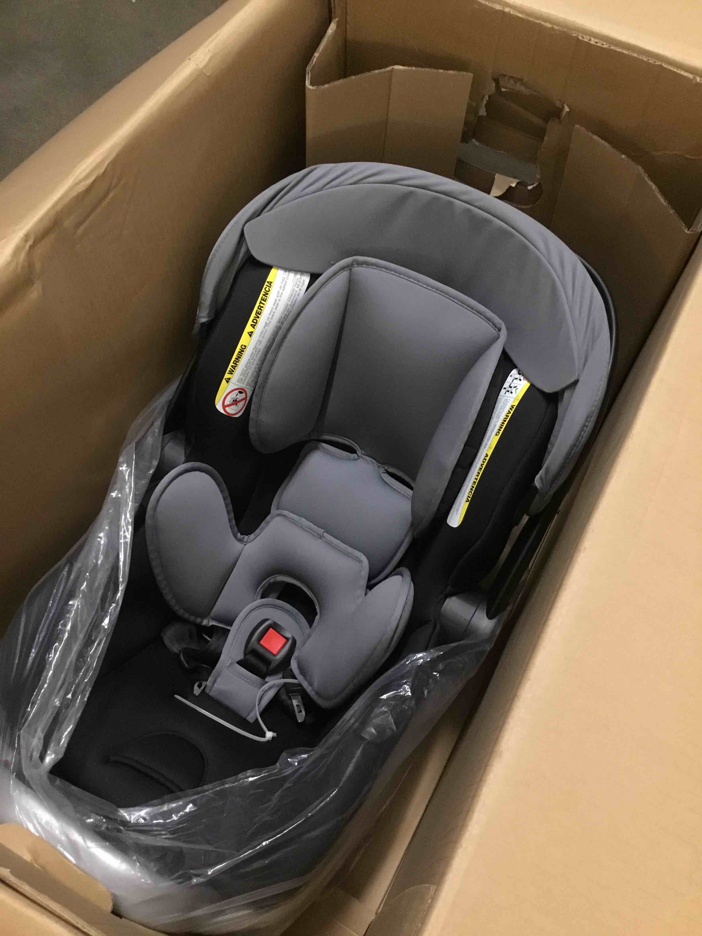 Condition photo showing New/Like New for britax willow s infant car seat with alpine base, clicktight technology, rear facing car seat with rightsize system, graphite onyx graphite onyx willow s