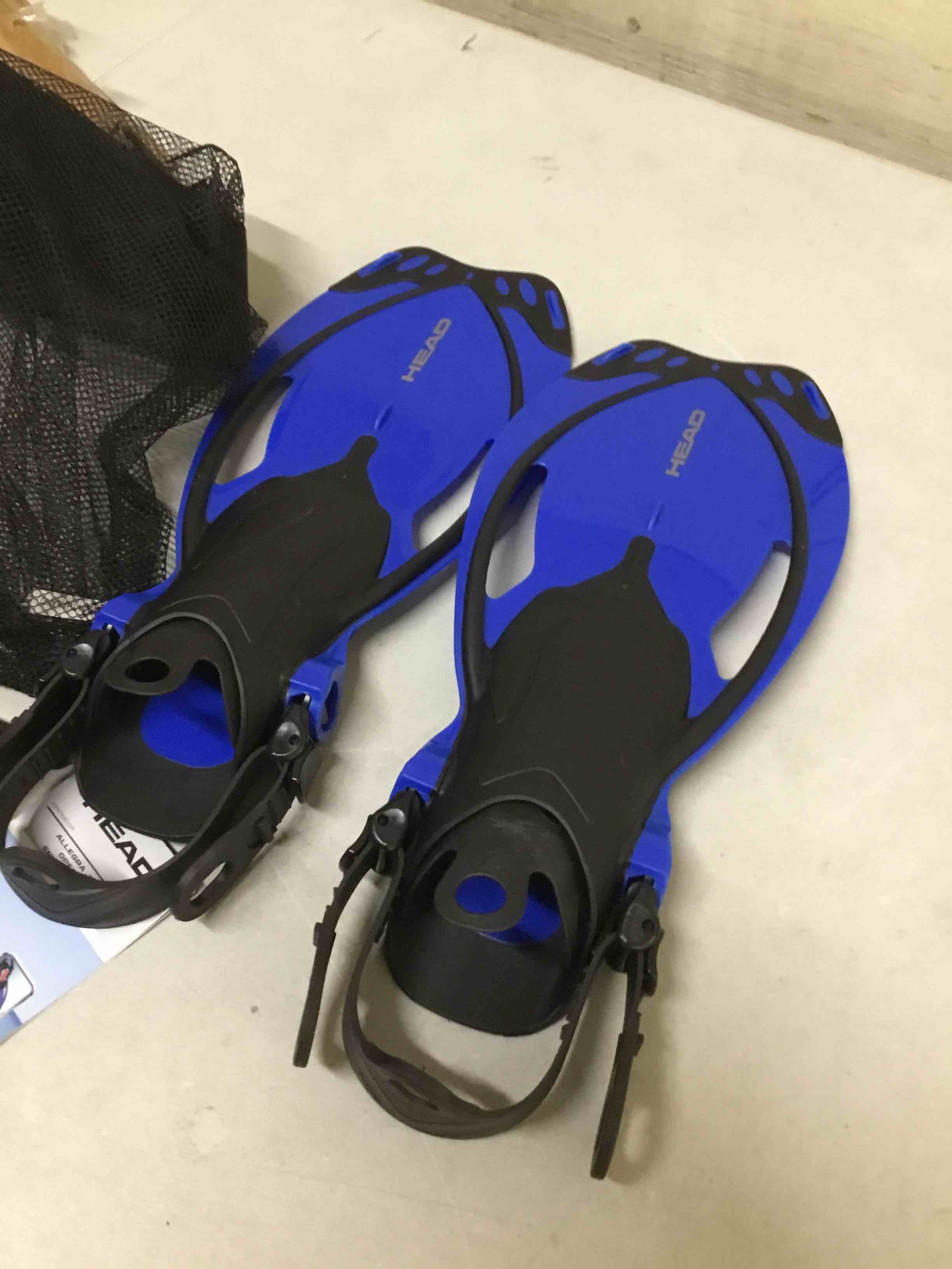 Condition photo showing As Is for head allegra junior open heel snorkeling fins size 9-13