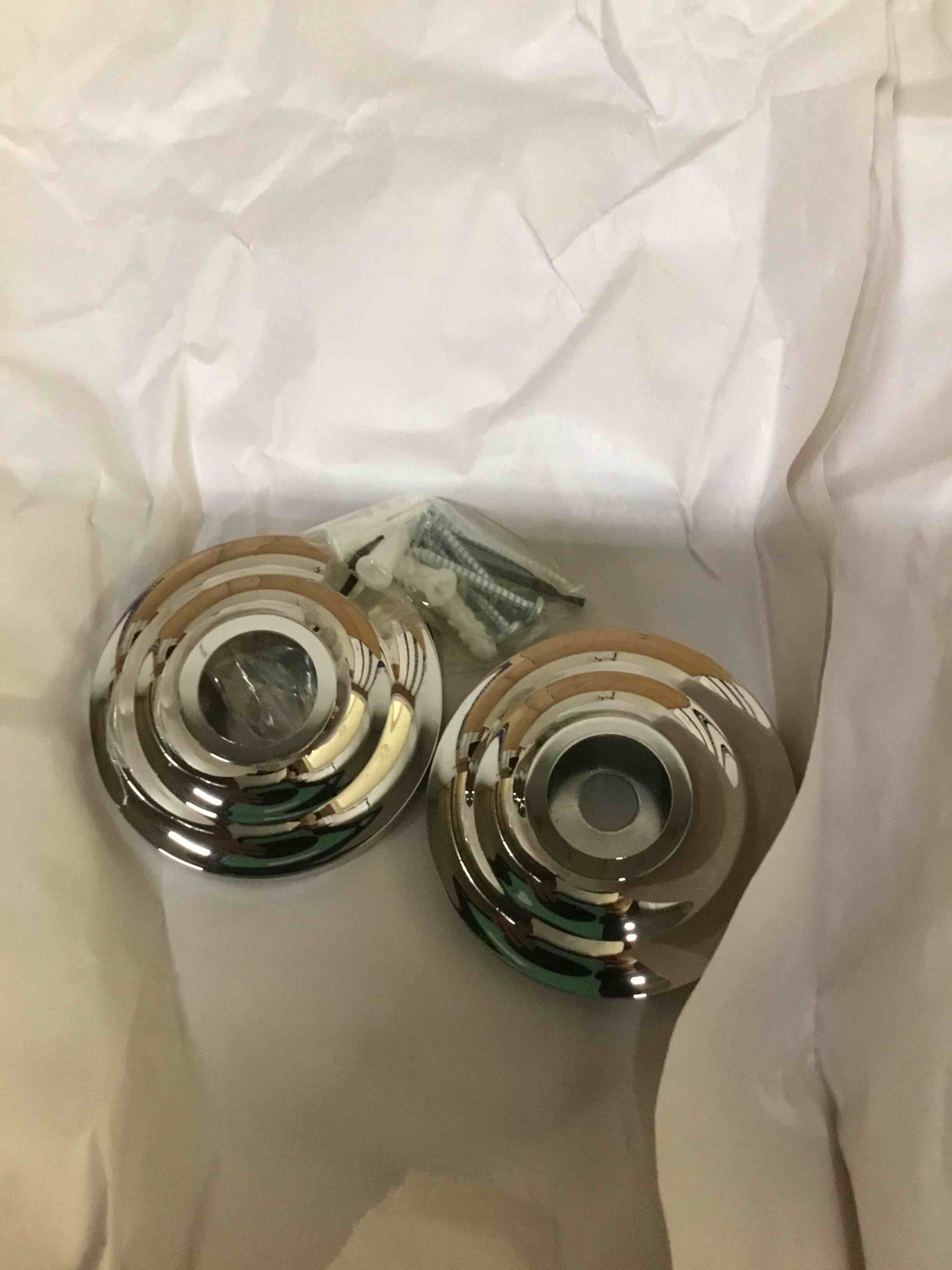 Condition photo showing Good Condition for allied brass qn-98 que curtain shower rod bracket, antique pewter
