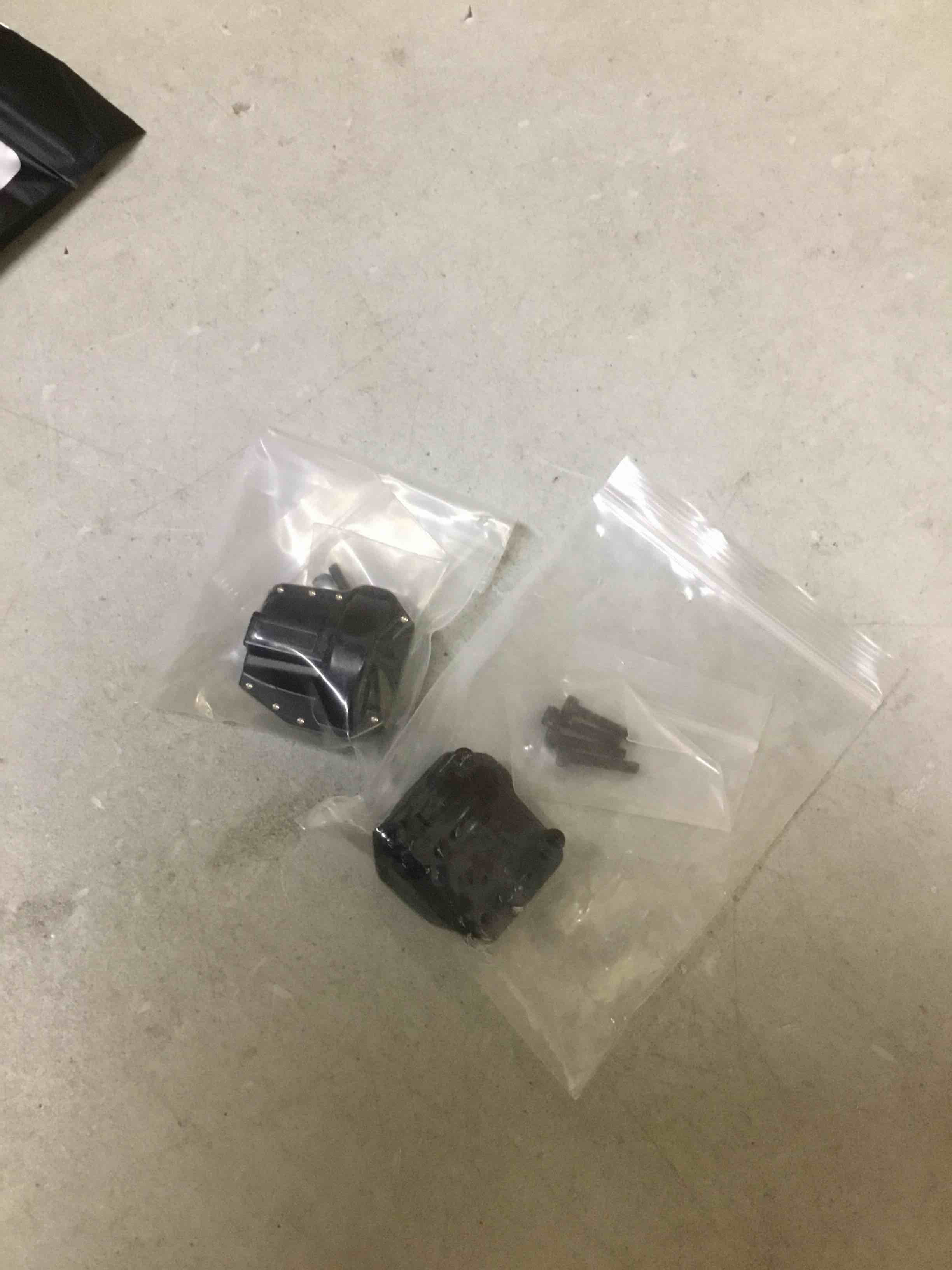 Condition photo showing New/Like New for amk scx10 iii brass diff cover 76g 1/10 capra portal axle differential housing front rear set for rc crawler axial scx10 pro utb10 upgrades ar45p