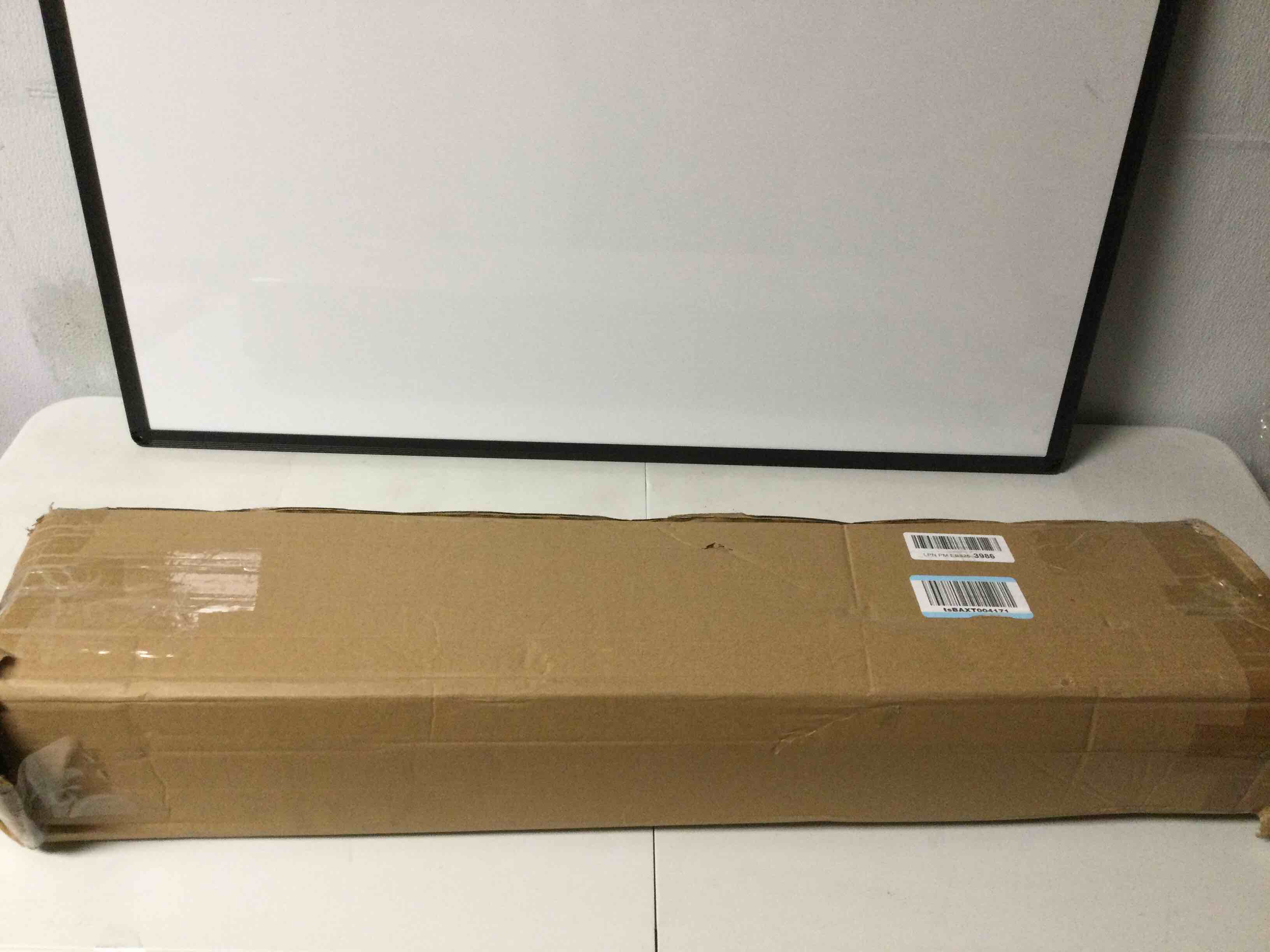 https://s3.amazonaws.com/lotting-images-prod/bidfta/PNK1789741_1753730156651.jpeg