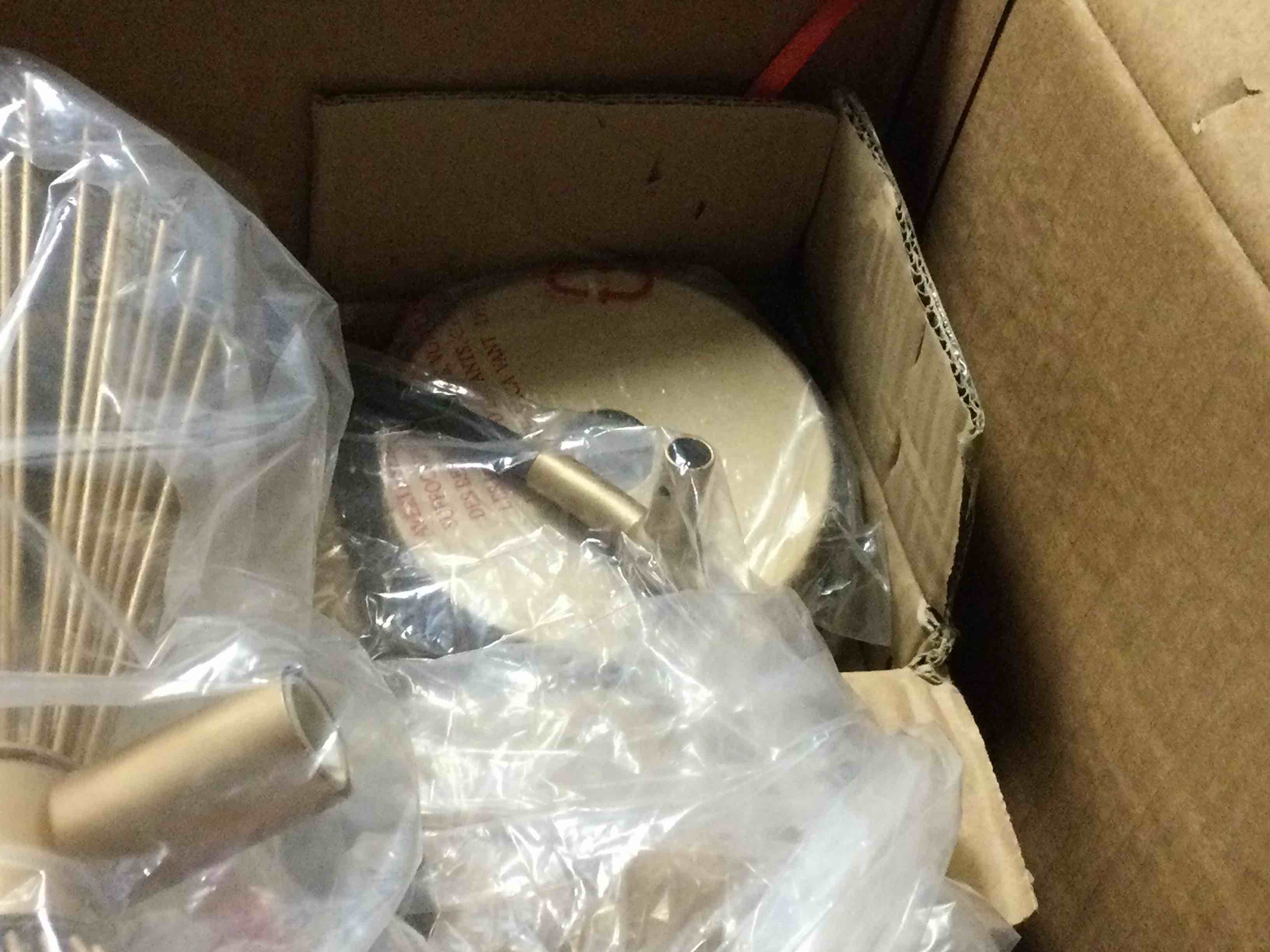 https://s3.amazonaws.com/lotting-images-prod/bidfta/PNK1789950_1755616340776.jpeg