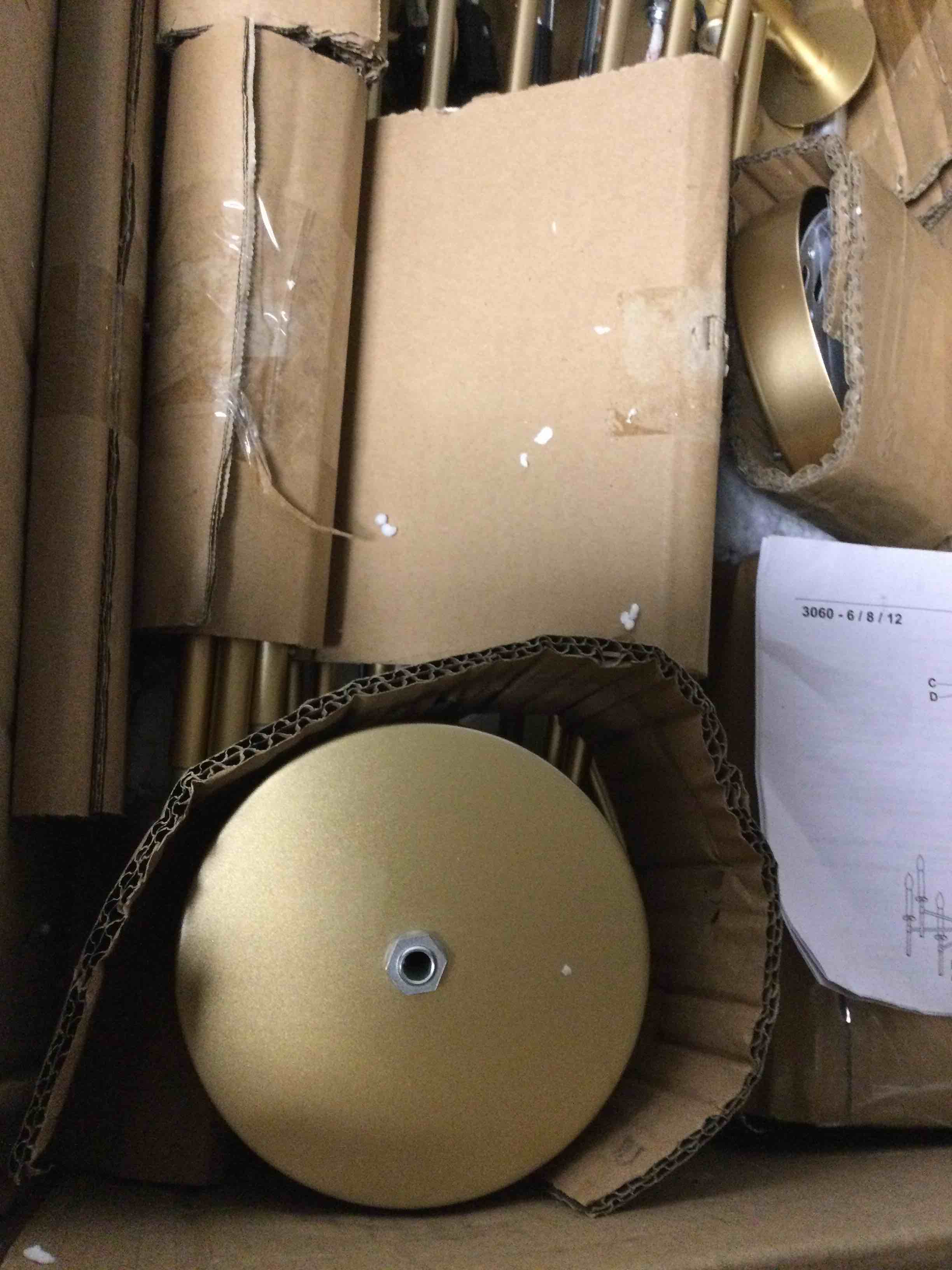 https://s3.amazonaws.com/lotting-images-prod/bidfta/PNK1789951_1755617713273.jpeg