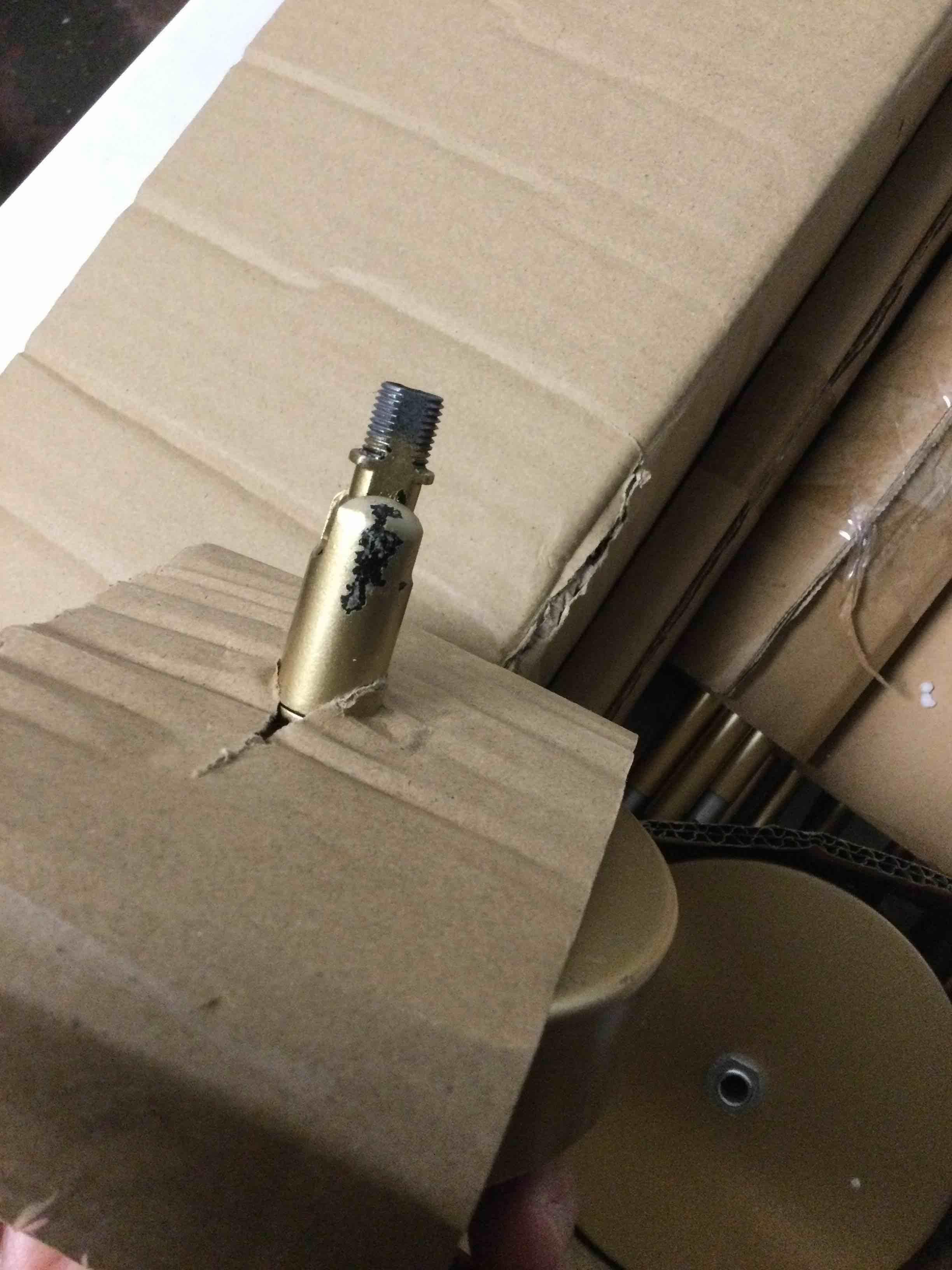 https://s3.amazonaws.com/lotting-images-prod/bidfta/PNK1789951_1755617731122.jpeg