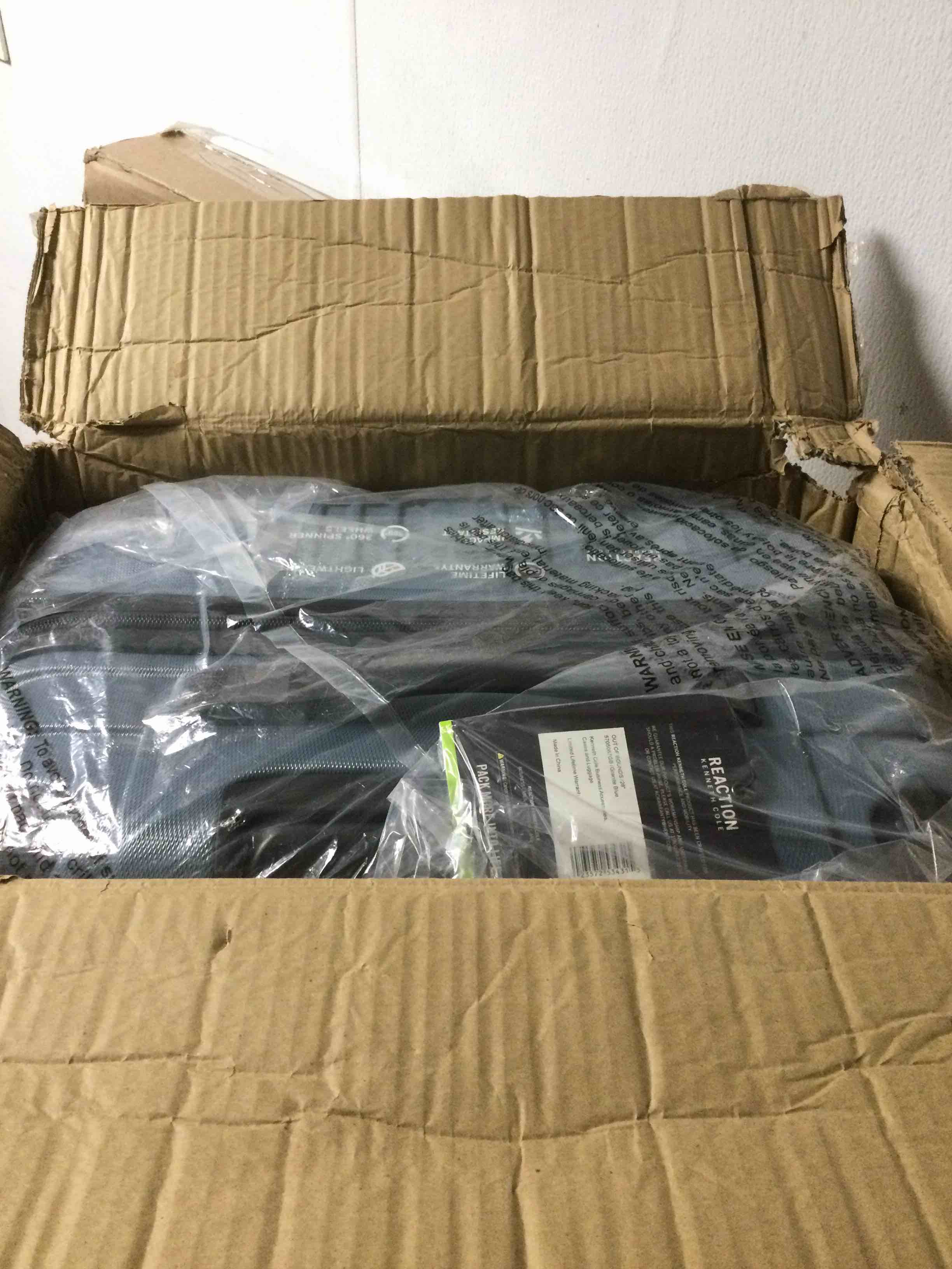 https://s3.amazonaws.com/lotting-images-prod/bidfta/PNK1790222_1757962455150.jpeg