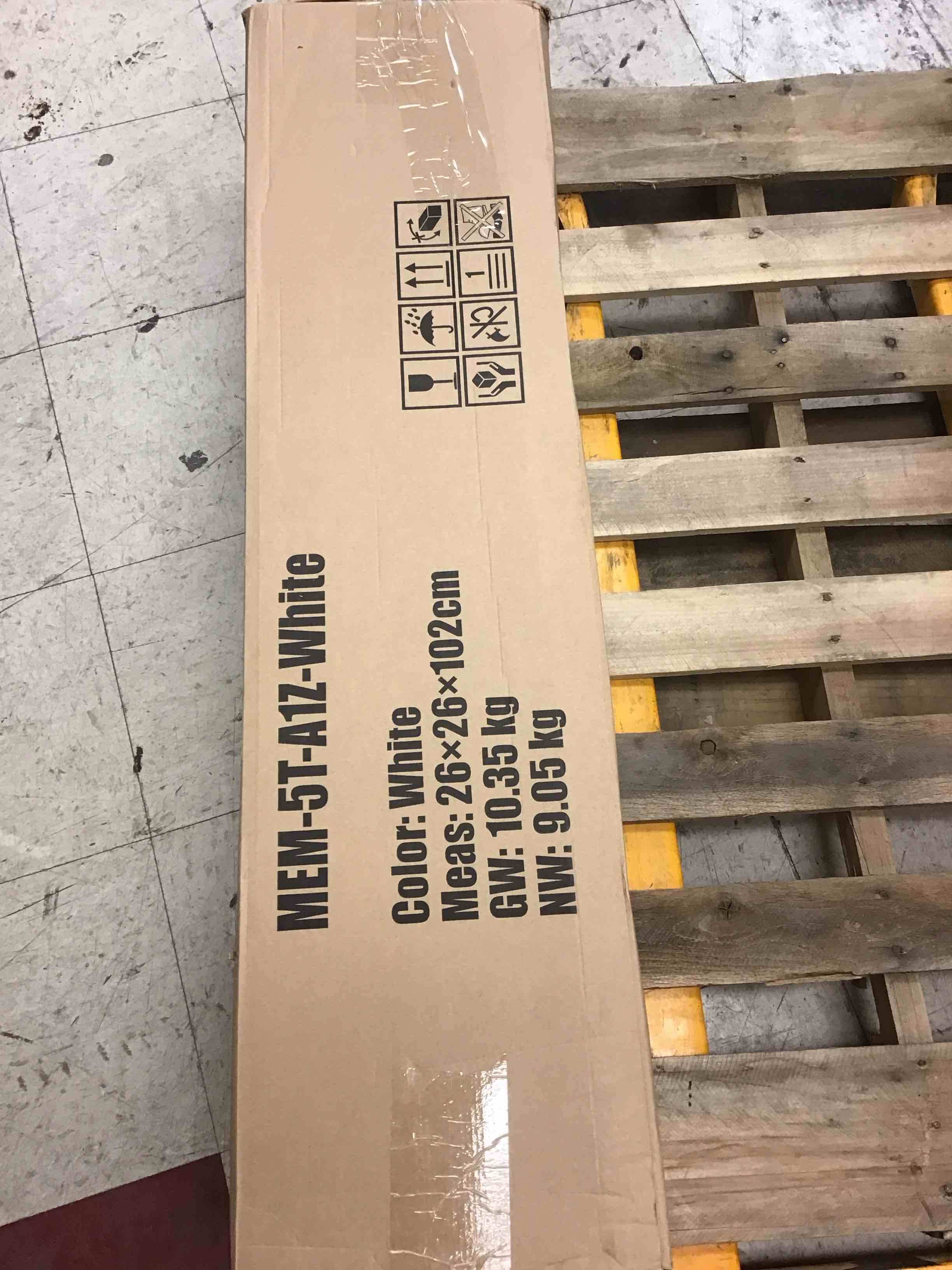 Condition photo showing New/Like New for FDW | 5 Inch Twin Mattress | Medium Firm | Gel Memory Foam Mattress | White | Bed in a Box, CertiPUR-US Certified | Pressure Relief, Cooling Ventilated Foam | Washable Removable Cover White Twin 5 IN