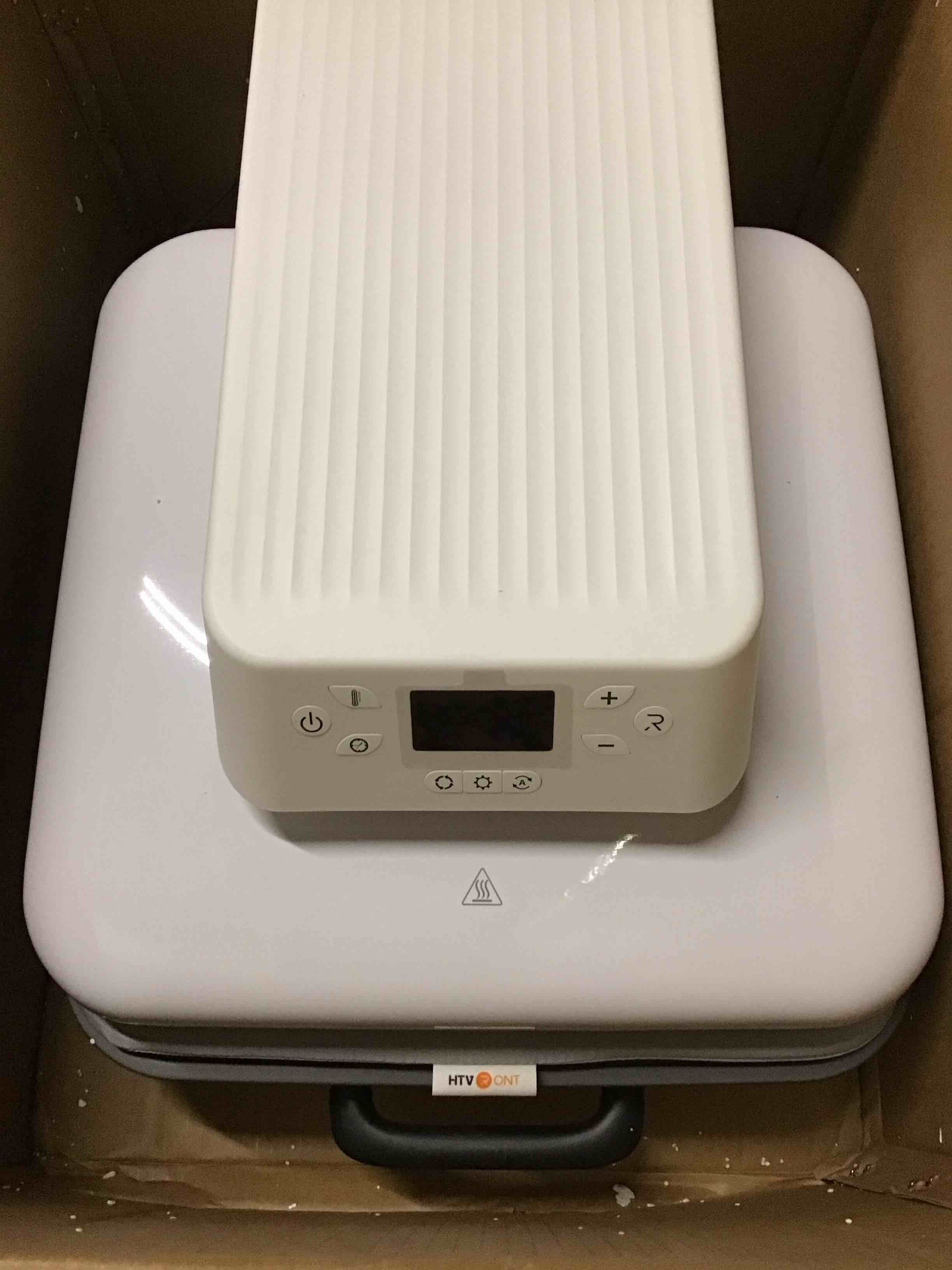 Condition photo showing Good Condition for HTVRONT Auto Heat Press Machine for T Shirts - 15x15 Smart T Shirt Press Machine with Auto Release - Professional Heat Press for Sublimation, Vinyl, Heat Transfer Projects white