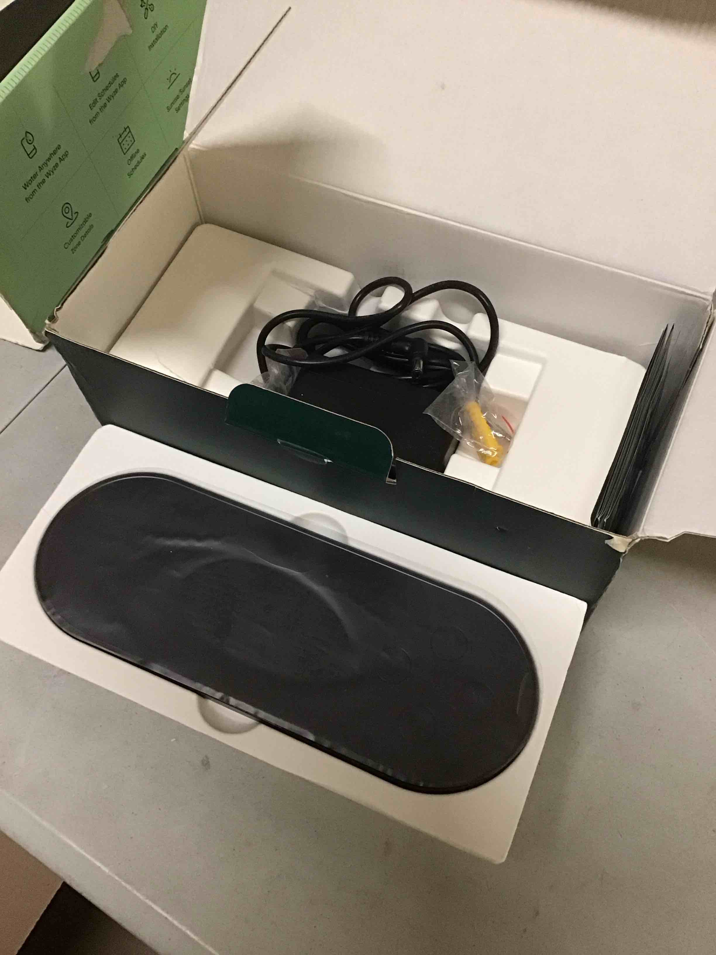 Condition photo showing Good Condition for wyze wsprk1 smart controller, smart sprinkler timer with epa watersense, 8-zone wifi, black)