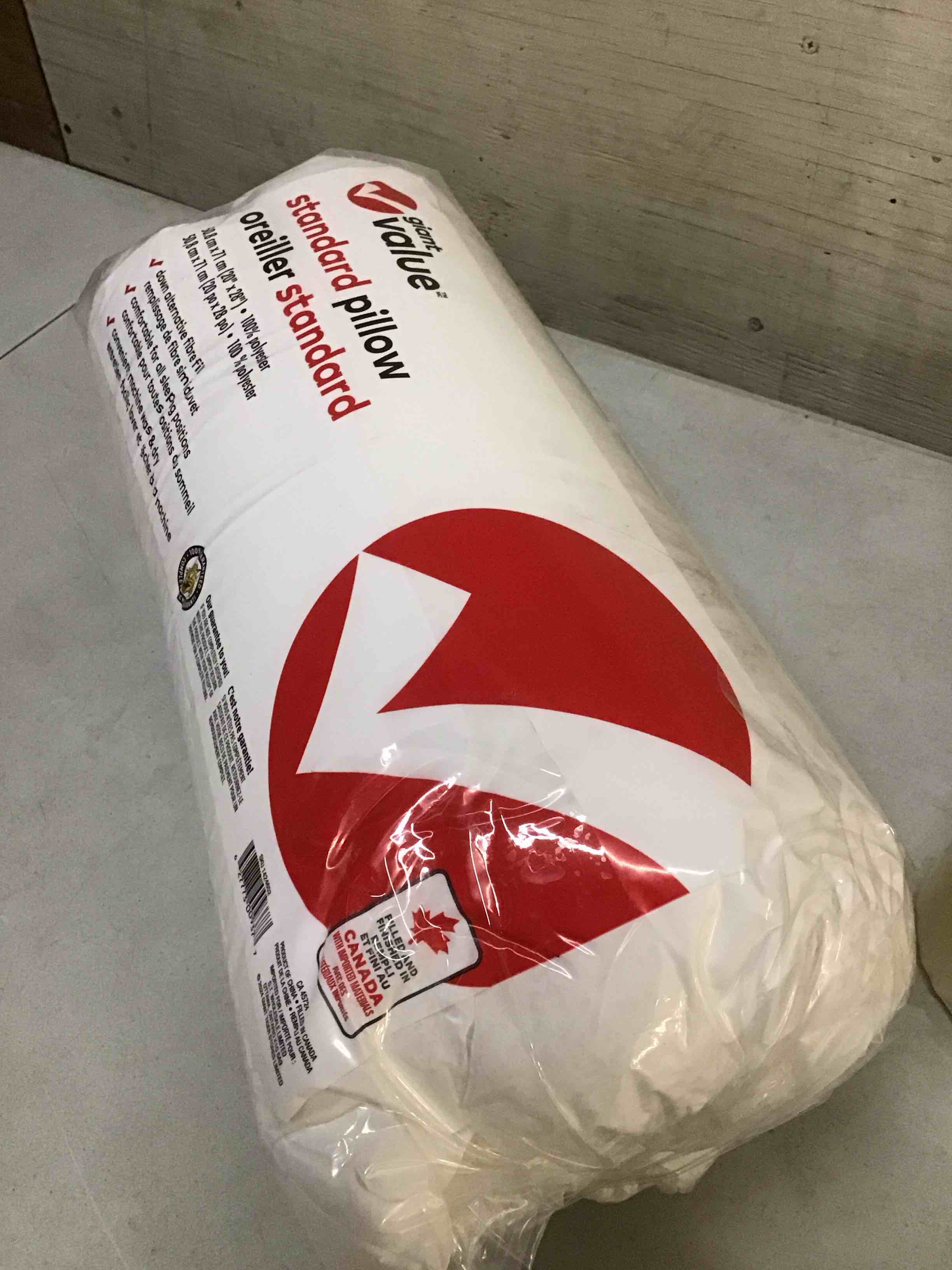 Condition photo showing New/Like New for giant value standard pillow white 20 x 28