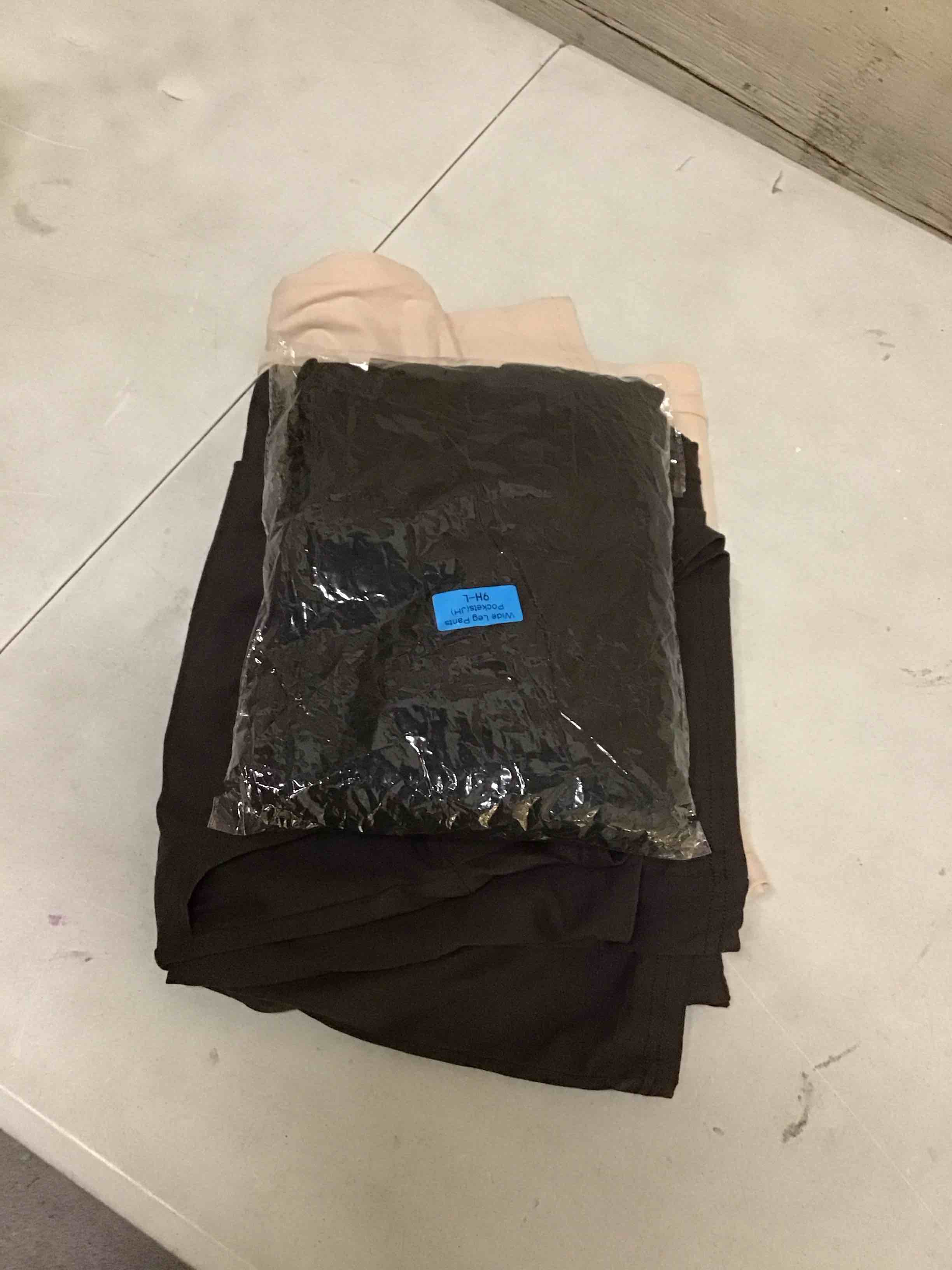 Condition photo showing Good Condition for new young 3 pack women's wide leg pants with pockets high waist loose sweatpants casual lounge yoga workout palazzo large black,brown,apricot