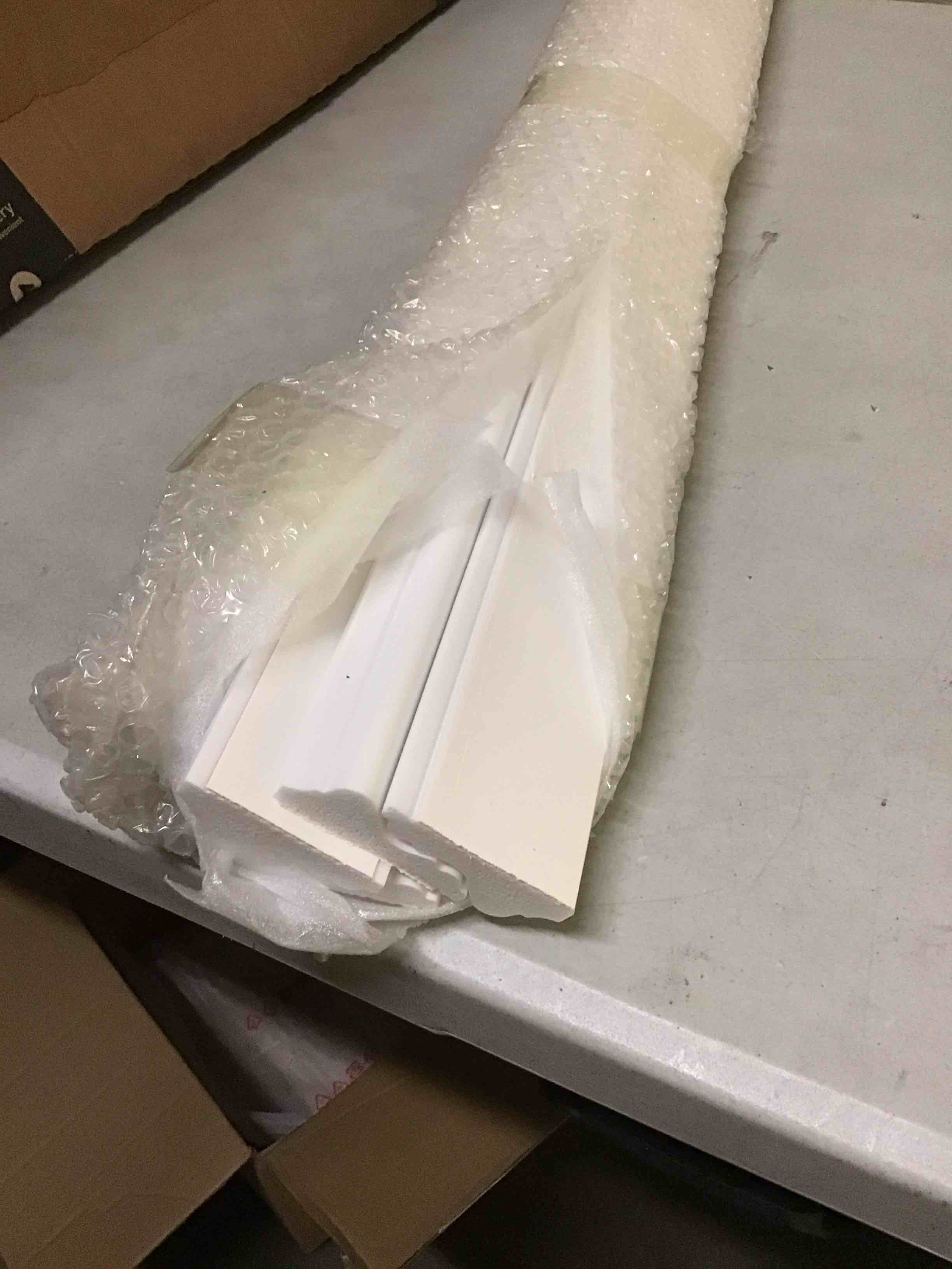 Condition photo showing Good Condition for 4-piece 35.4-inch top rails, compatible with our wall molding trim kit for accent wall 35.4" top rails 4-pcs