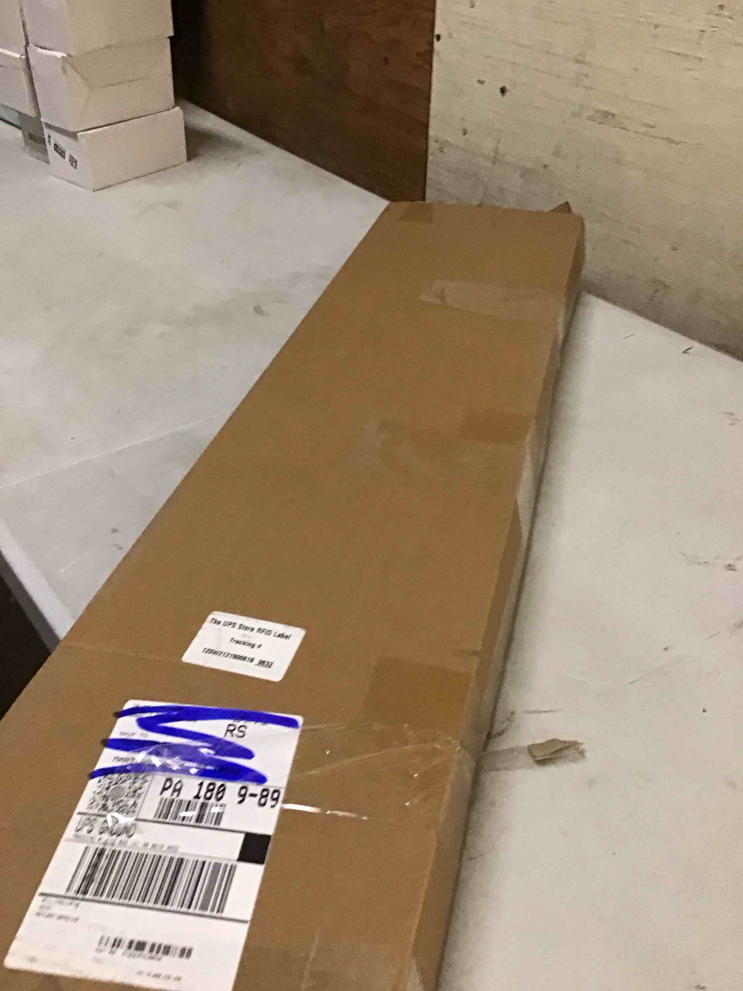 https://s3.amazonaws.com/lotting-images-prod/bidfta/PNK1791680_1777491000546.jpeg