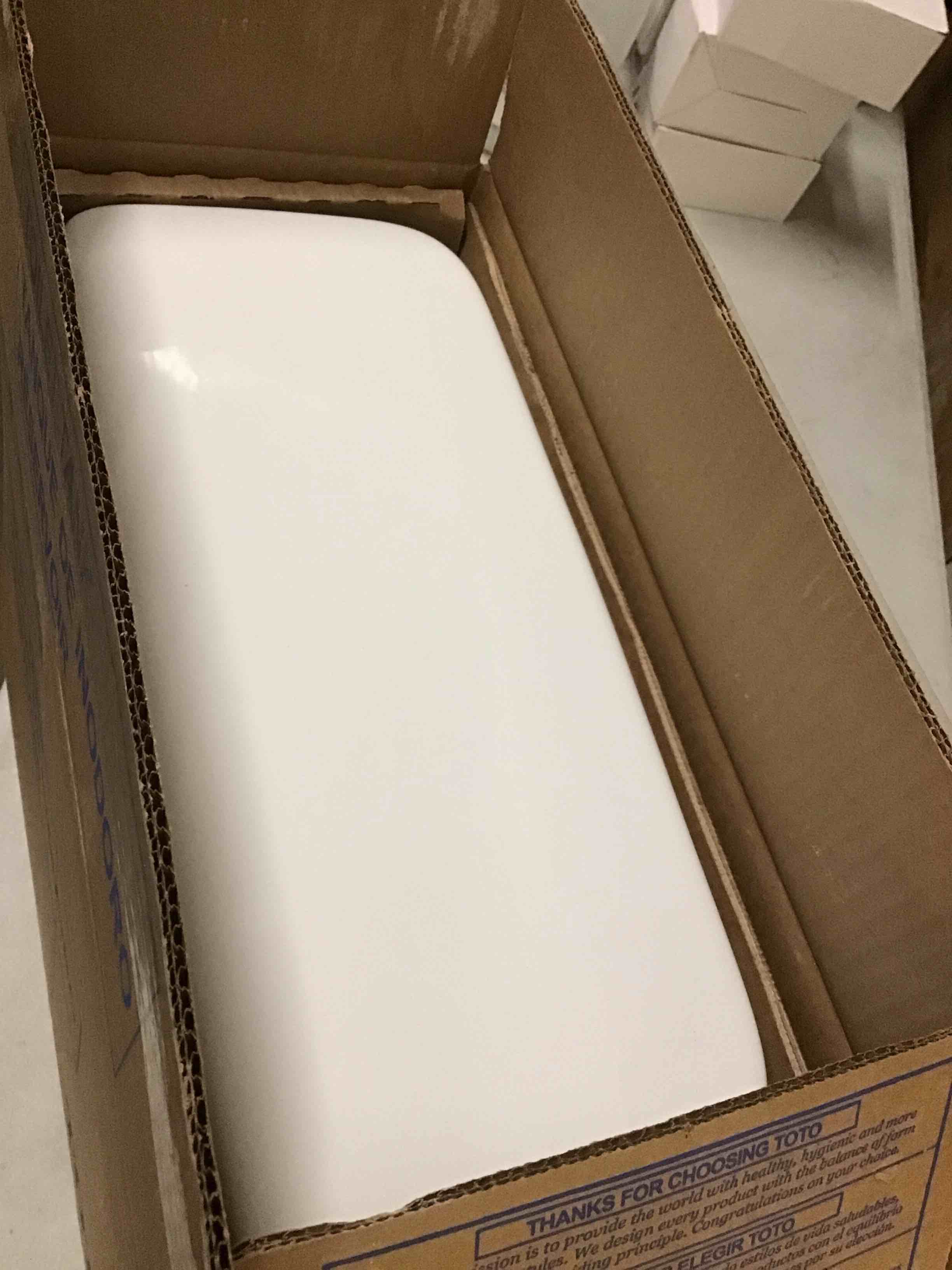 https://s3.amazonaws.com/lotting-images-prod/bidfta/PNK1791731_1777663981240.jpeg