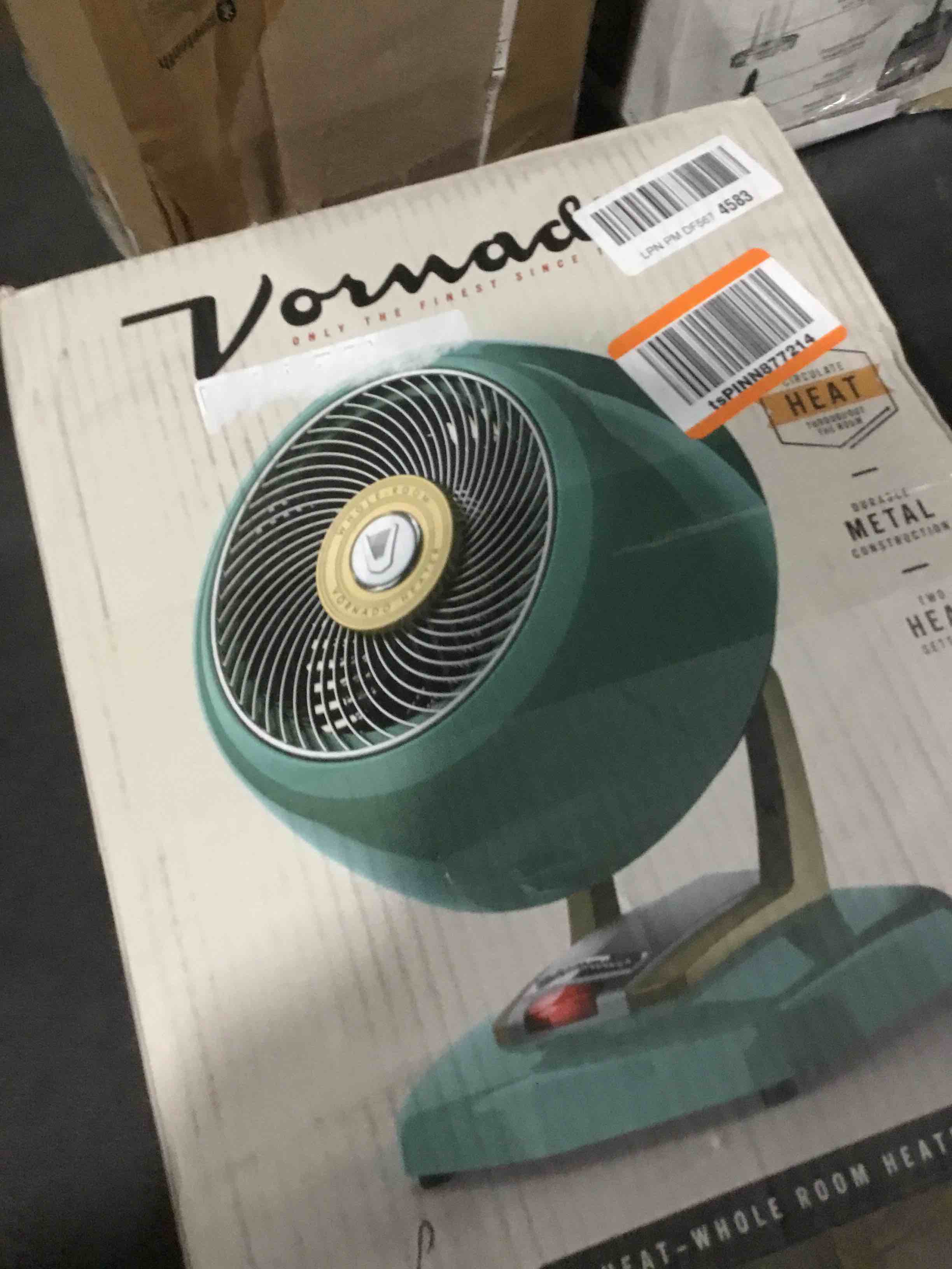 Vornado VHEAT Vintage Metal Heater, Green, Whole Room