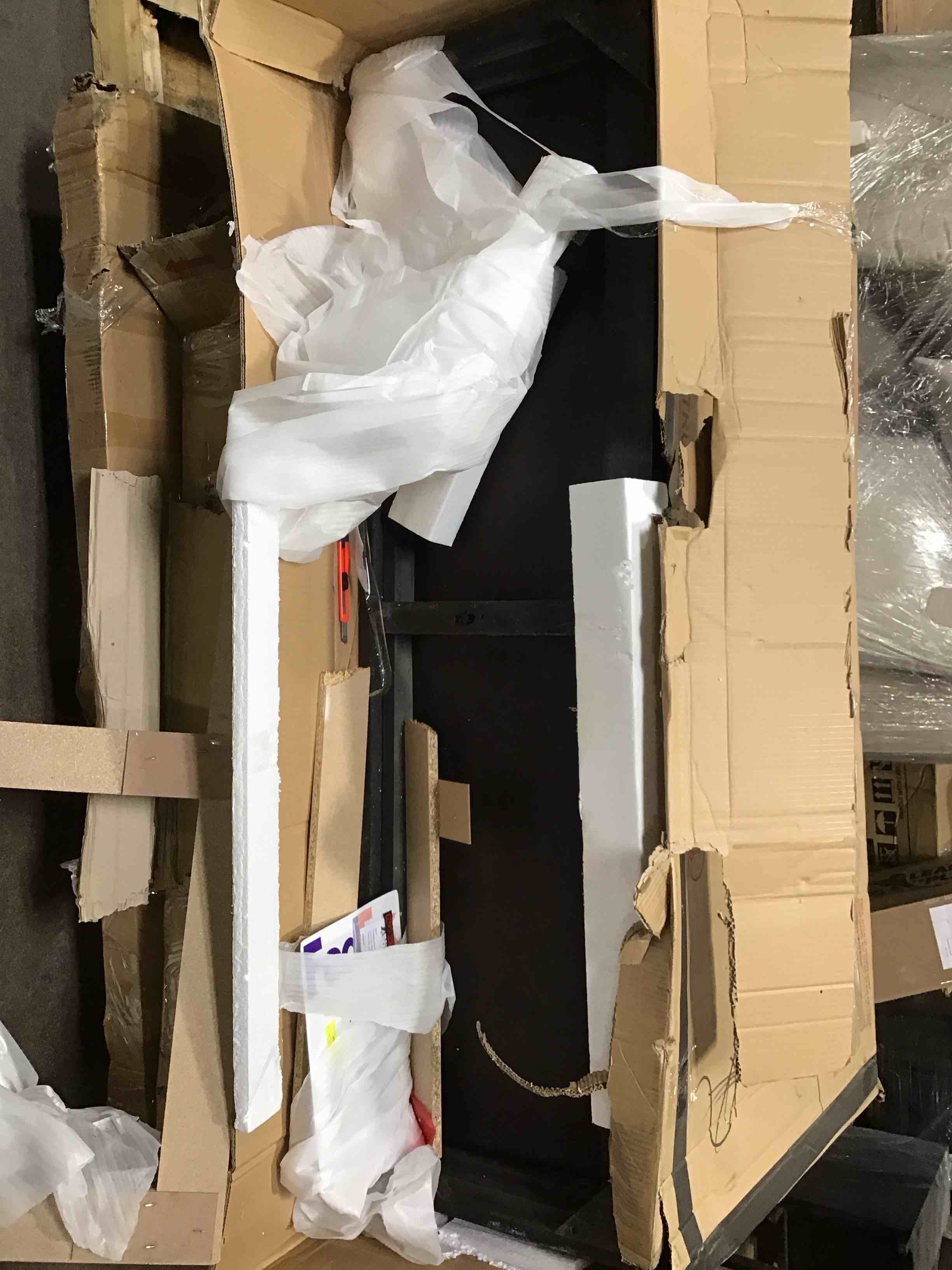 https://s3.amazonaws.com/lotting-images-prod/bidfta/PNK1794069_1741024361718.jpeg