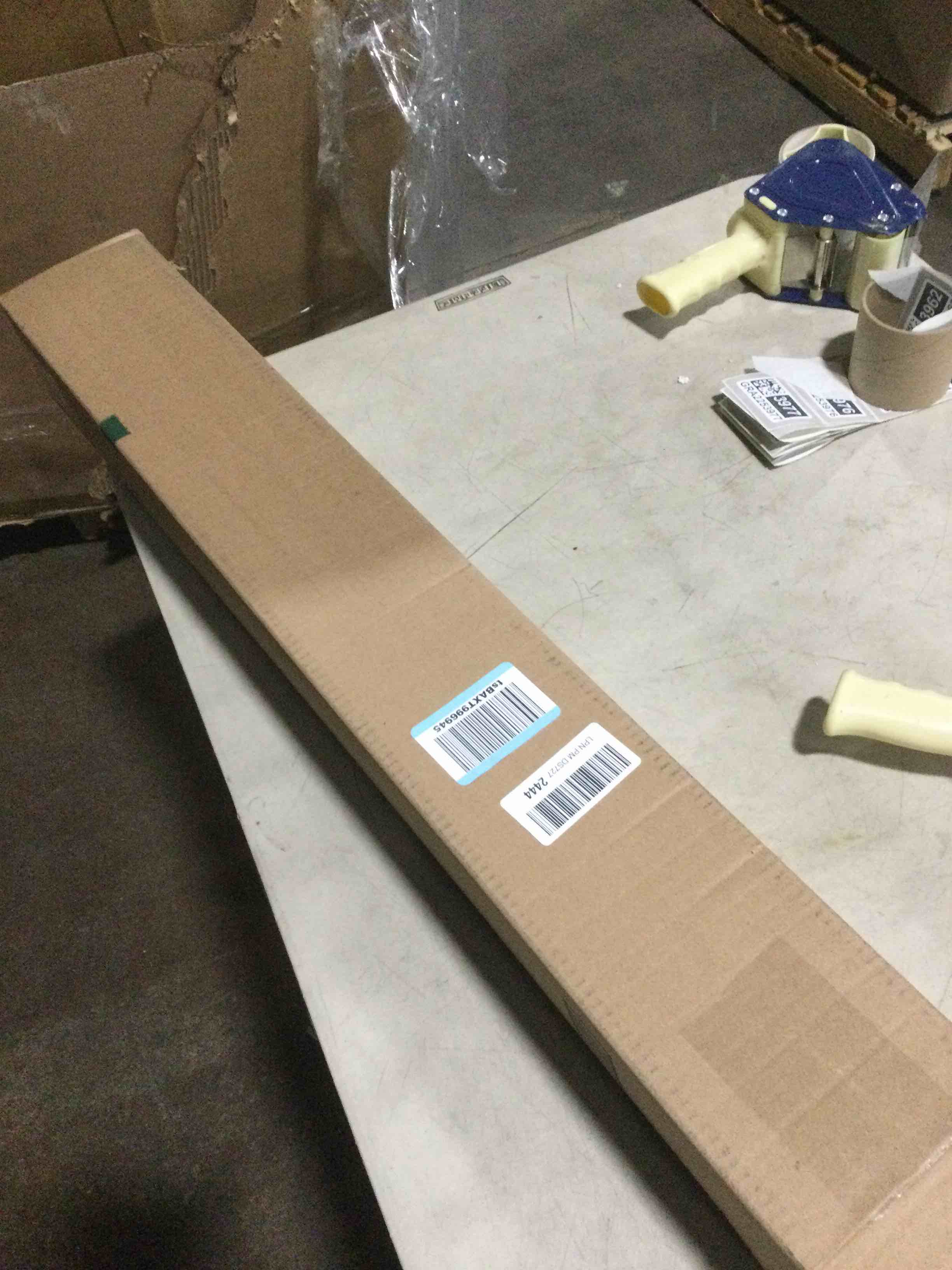 https://s3.amazonaws.com/lotting-images-prod/bidfta/PNK1794456_1742480298619.jpeg
