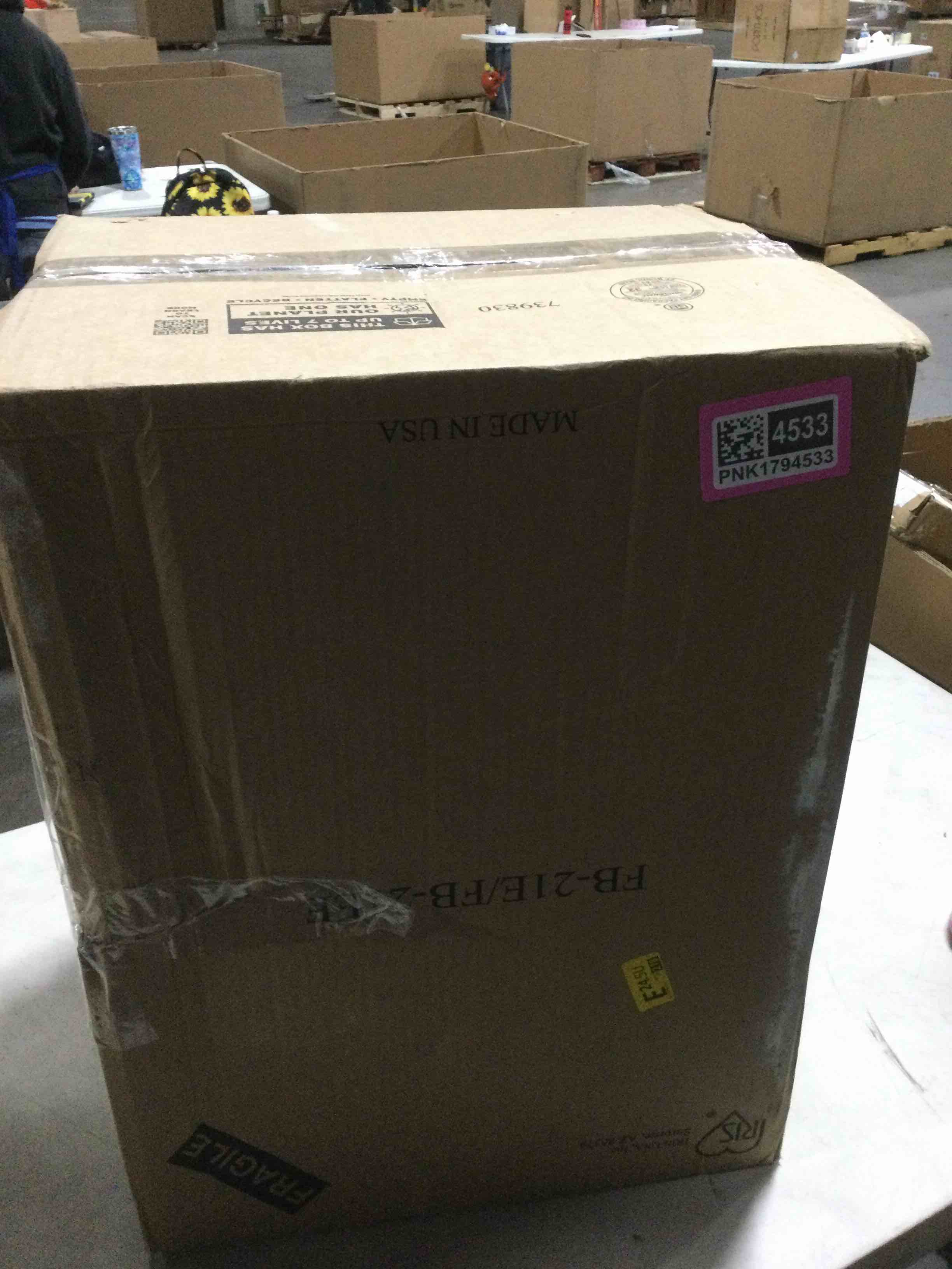 https://s3.amazonaws.com/lotting-images-prod/bidfta/PNK1794533_1742497009990.jpeg