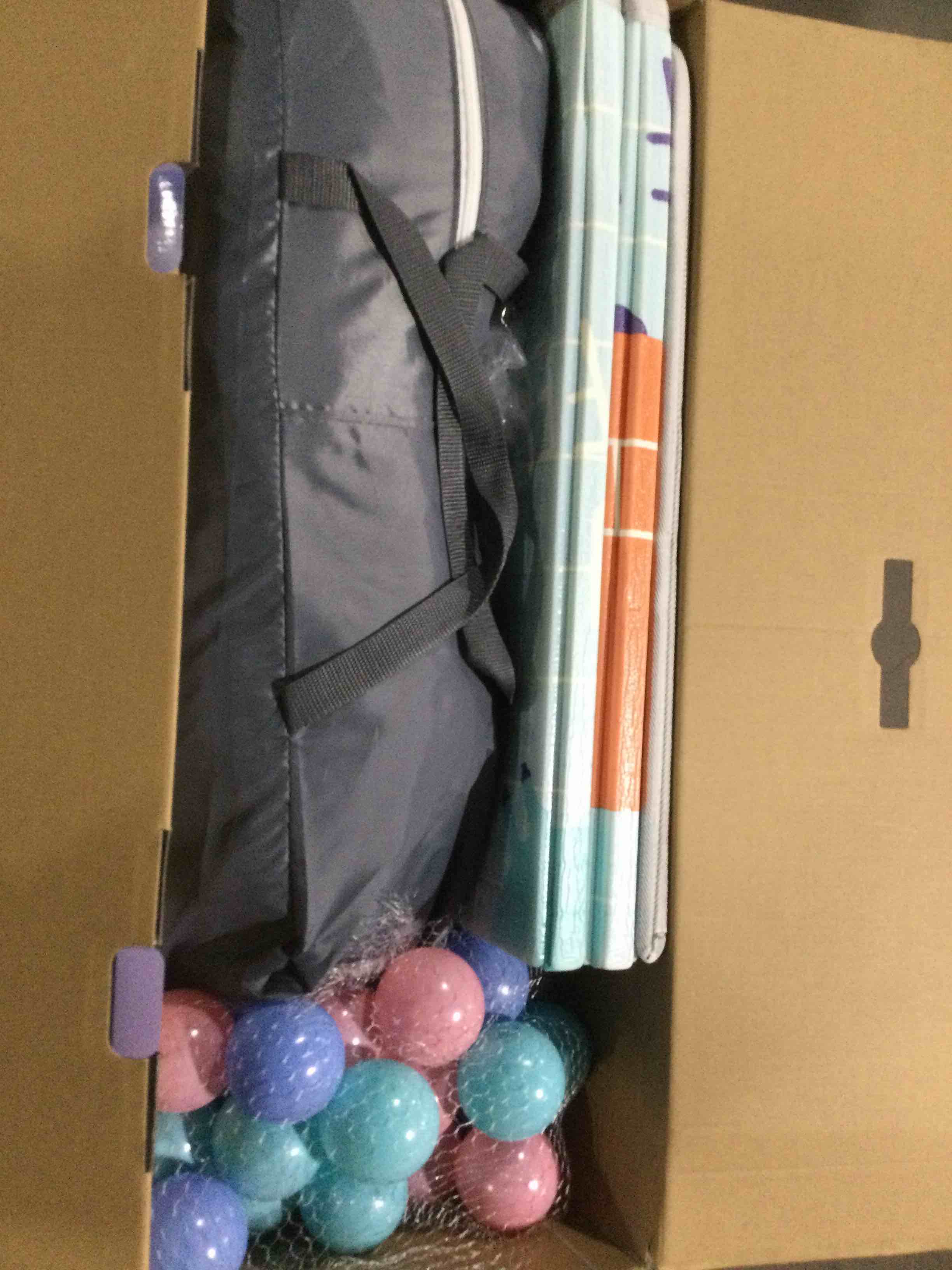 https://s3.amazonaws.com/lotting-images-prod/bidfta/PNK1795064_1738342662644.jpeg
