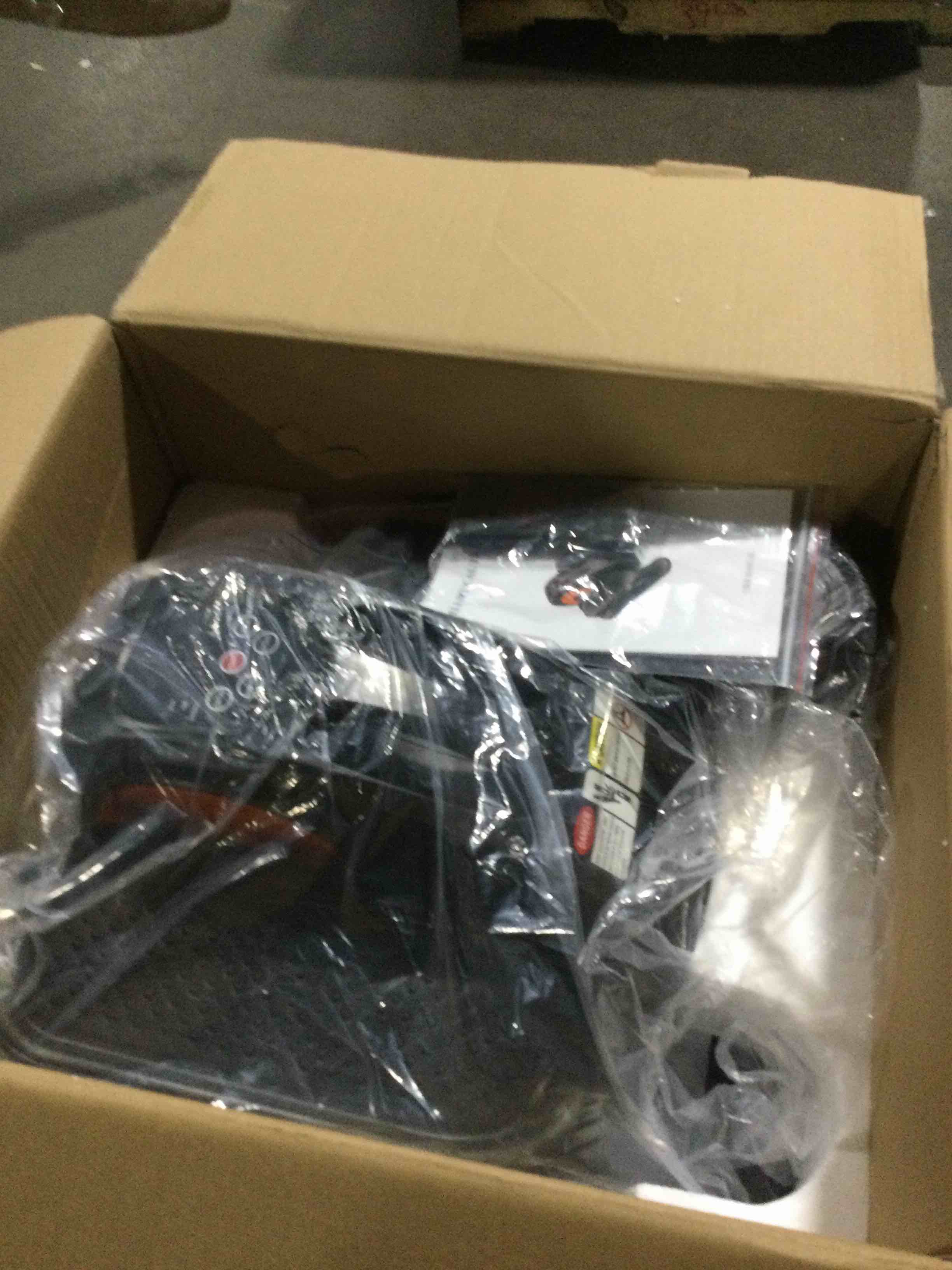 https://s3.amazonaws.com/lotting-images-prod/bidfta/PNK1795093_1738349359267.jpeg