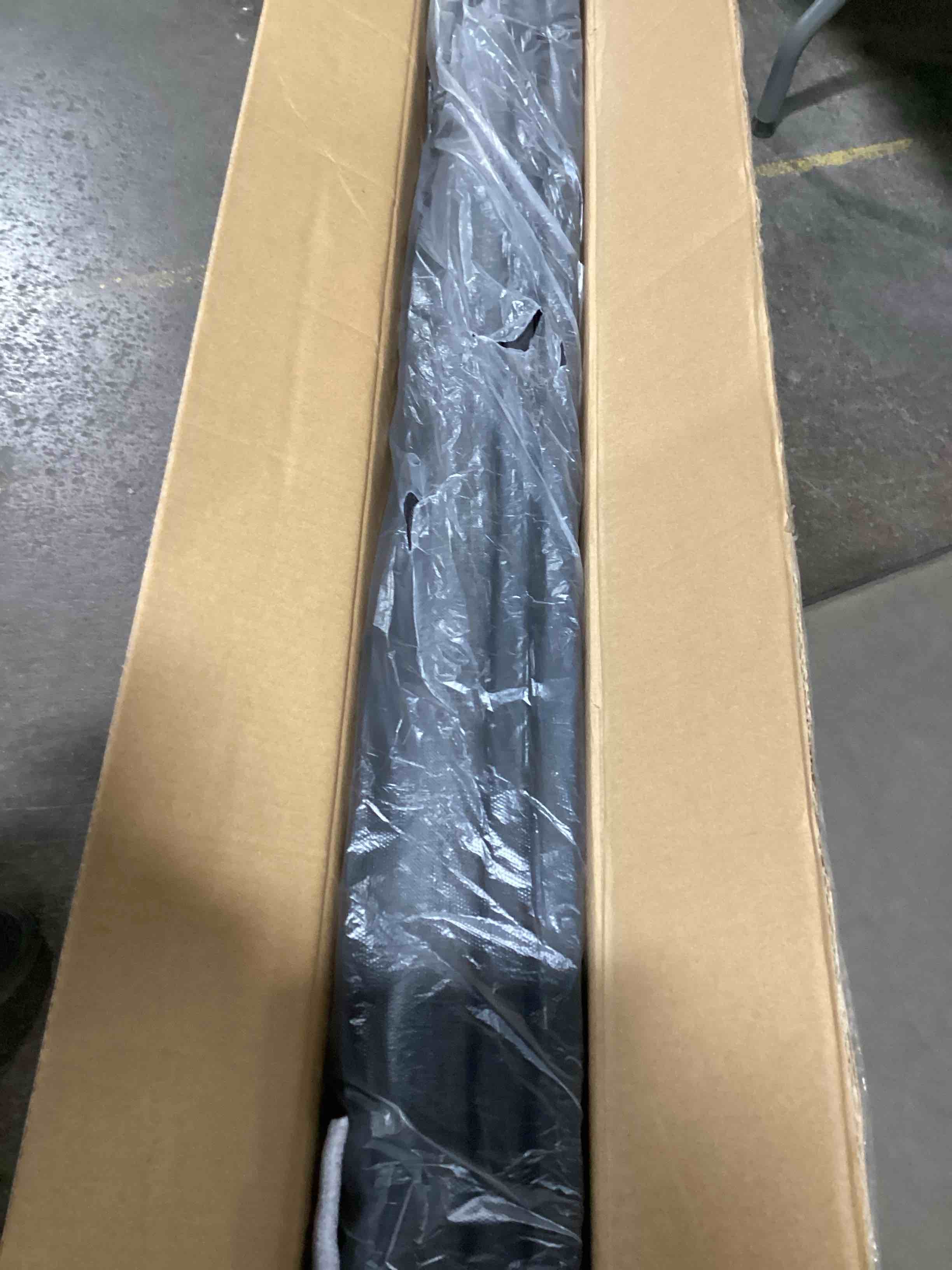 https://s3.amazonaws.com/lotting-images-prod/bidfta/PNK1796730_1741202715077.jpeg