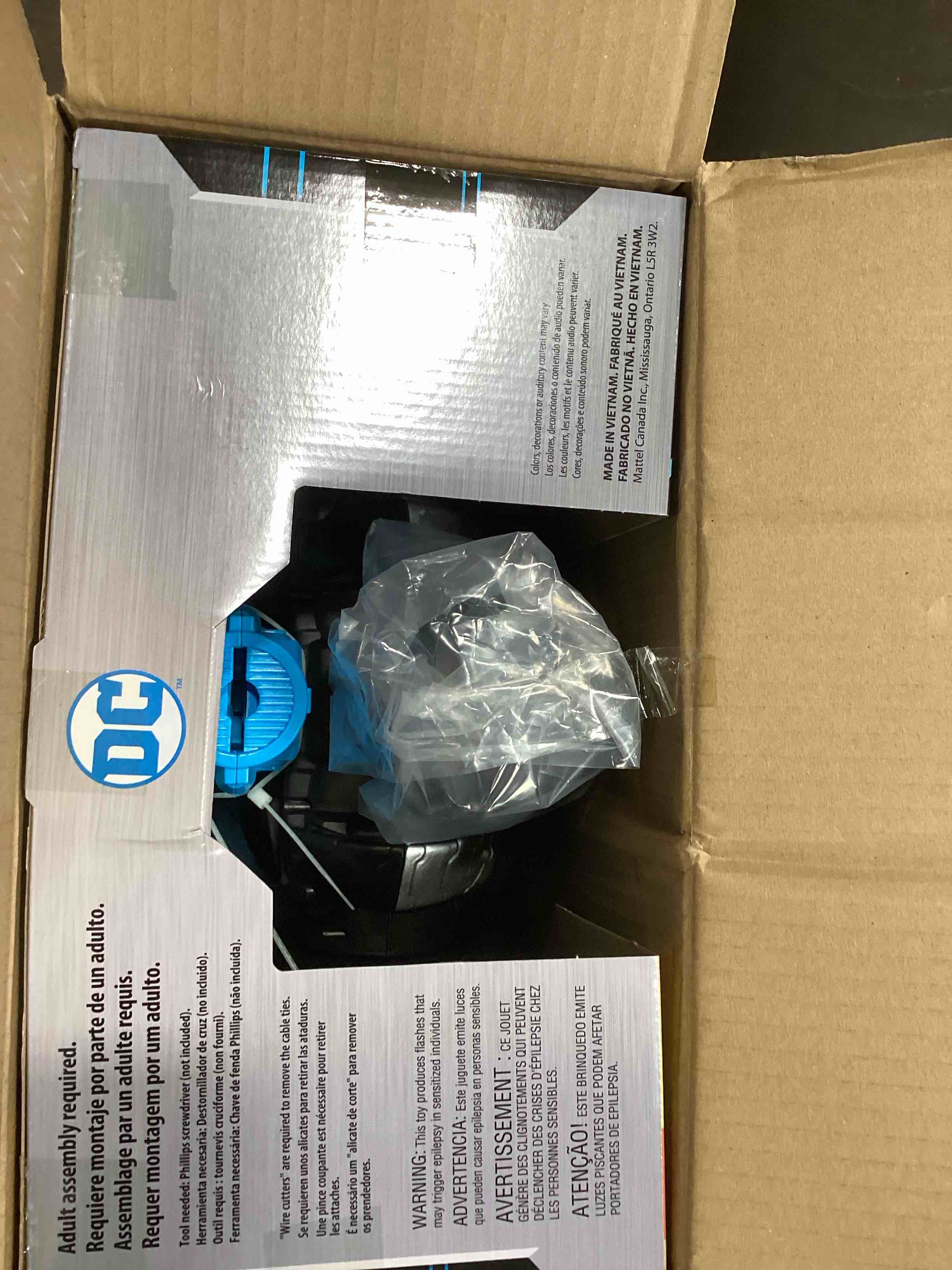 https://s3.amazonaws.com/lotting-images-prod/bidfta/PNK1796892_1741289746440.jpeg