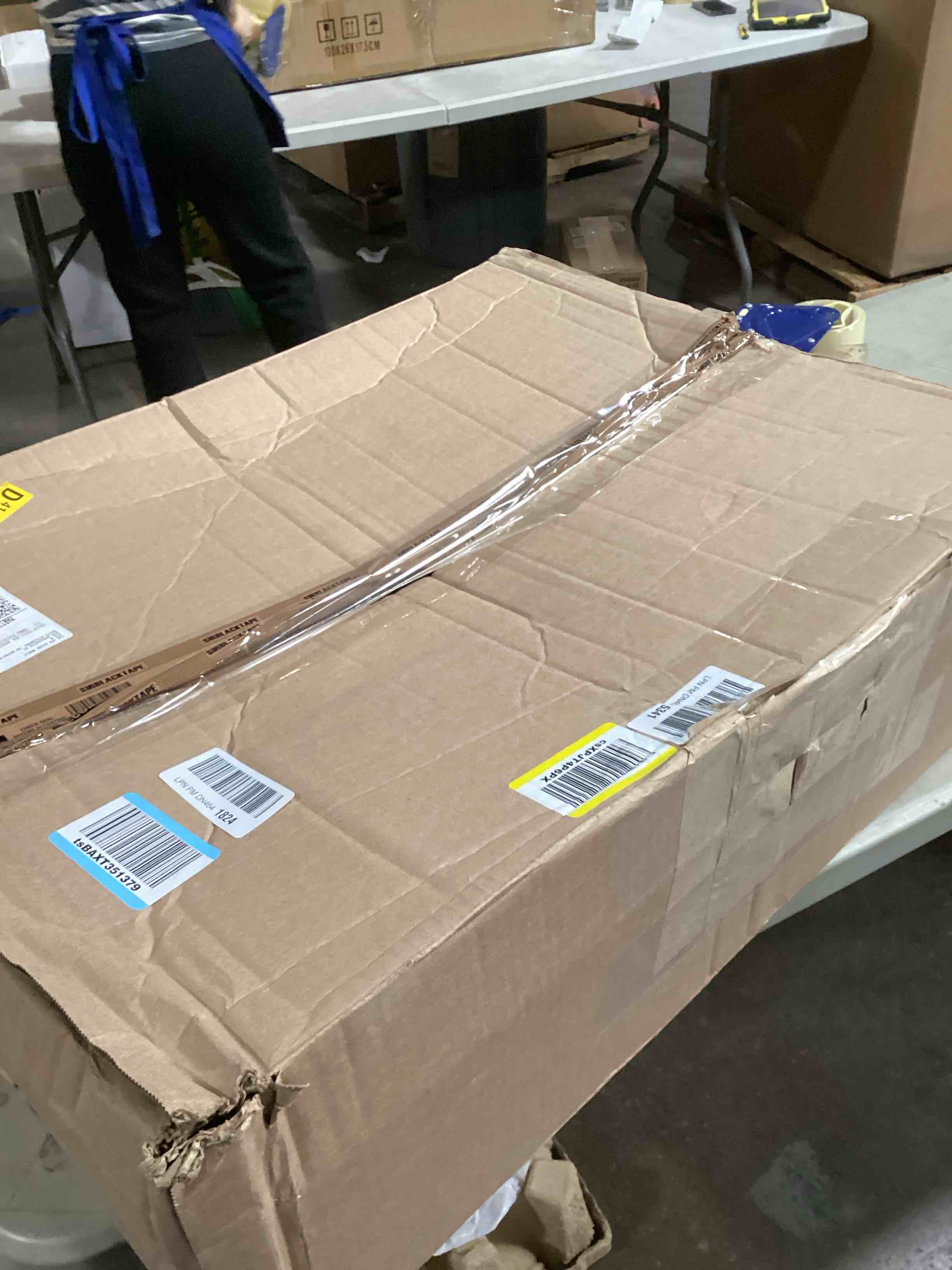 https://s3.amazonaws.com/lotting-images-prod/bidfta/PNK1797144_1741703435793.jpeg