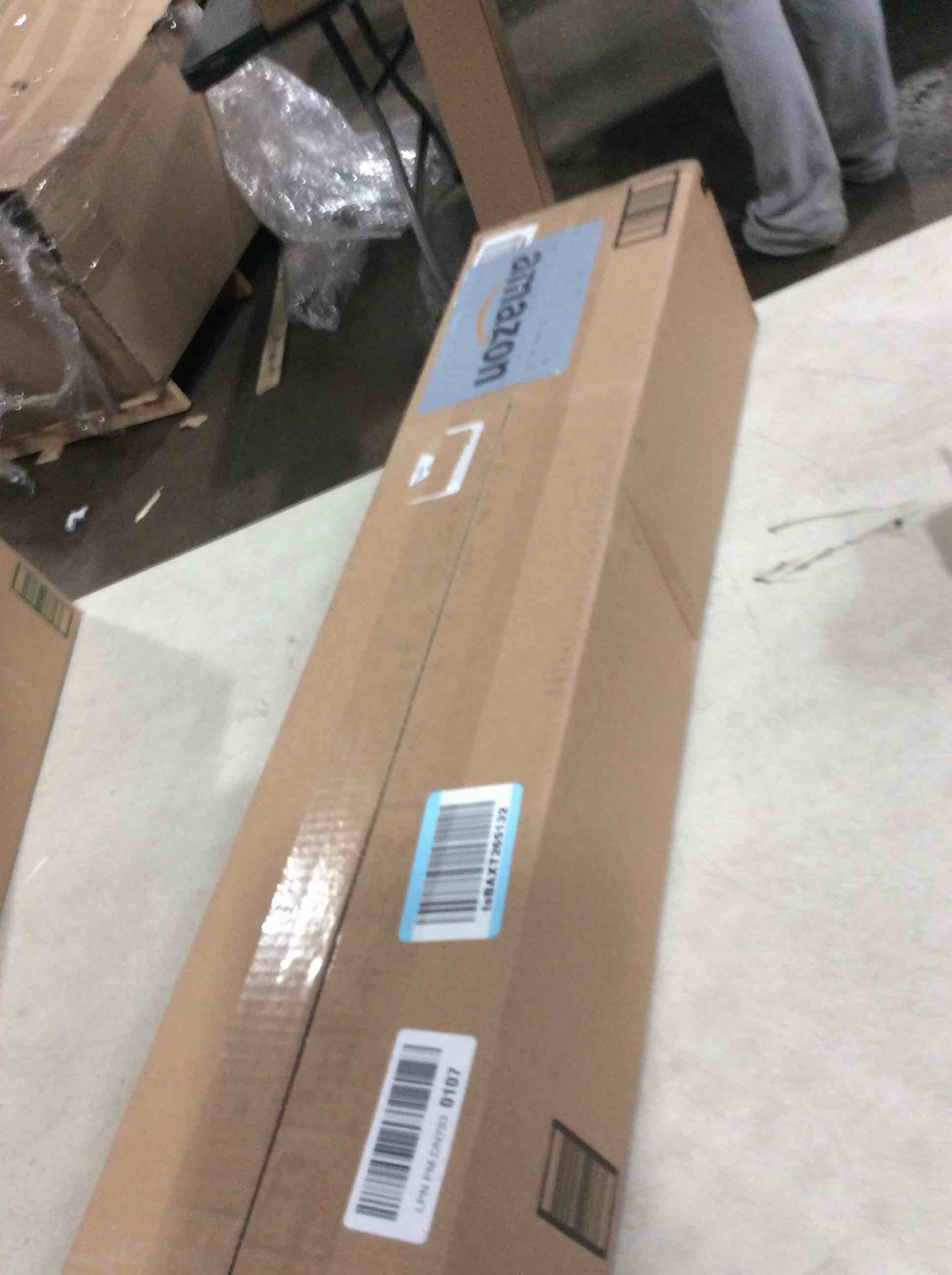 https://s3.amazonaws.com/lotting-images-prod/bidfta/PNK1797192_1741806928897.jpeg