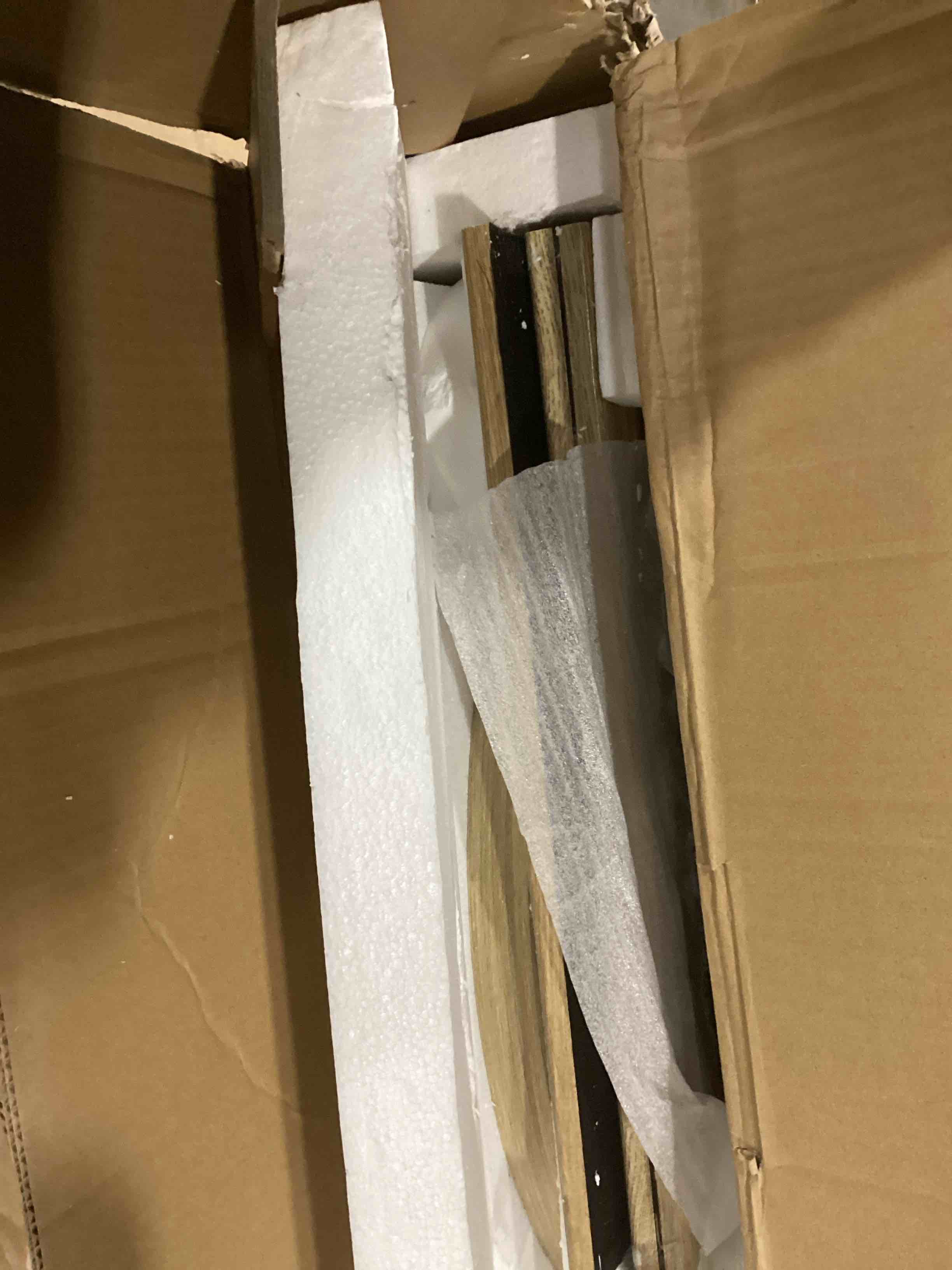 https://s3.amazonaws.com/lotting-images-prod/bidfta/PNK1797476_1742313365215.jpeg