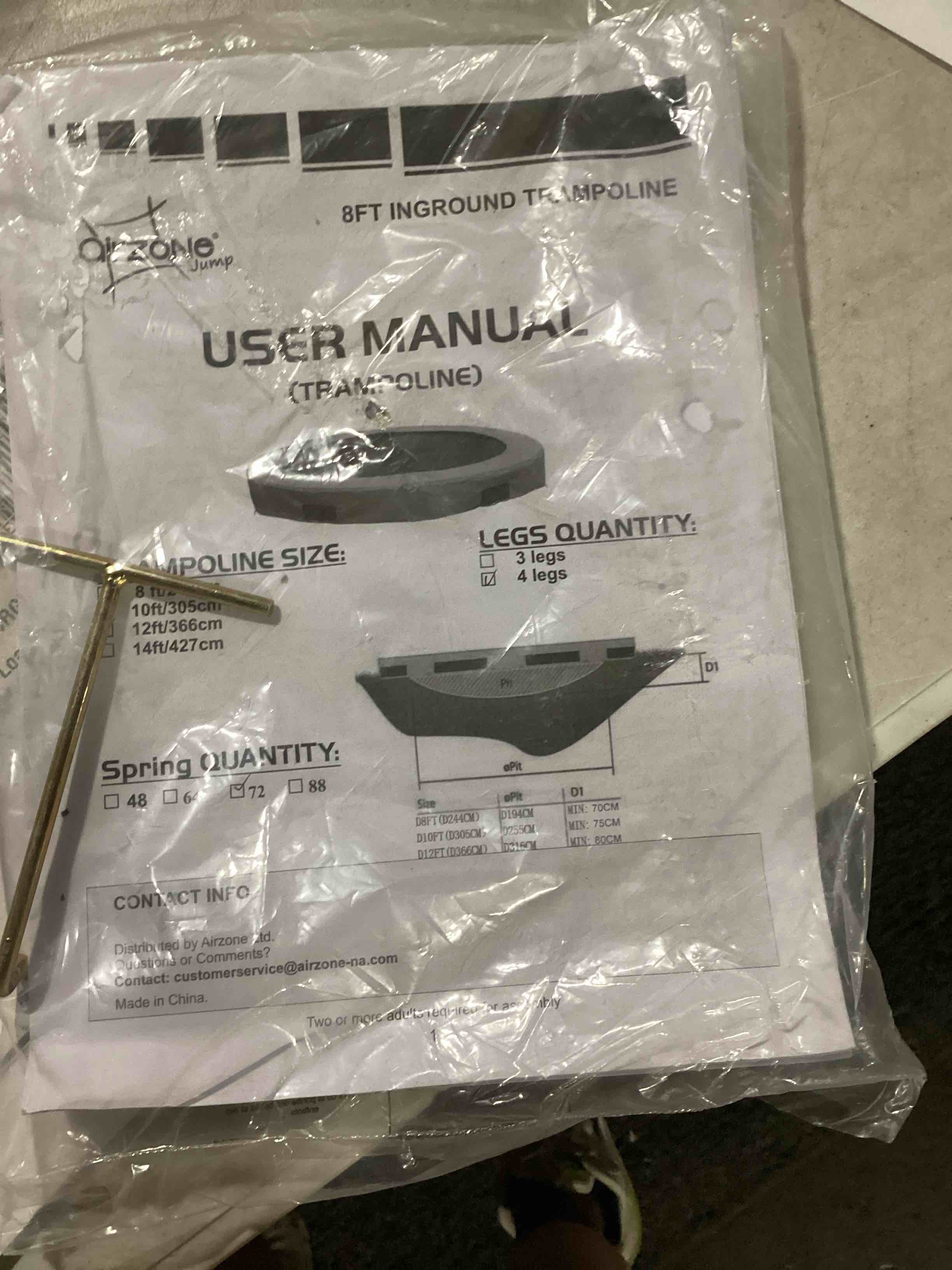 TRAMPOLINE WITH 4 LEGS AND 72 SPRINGS