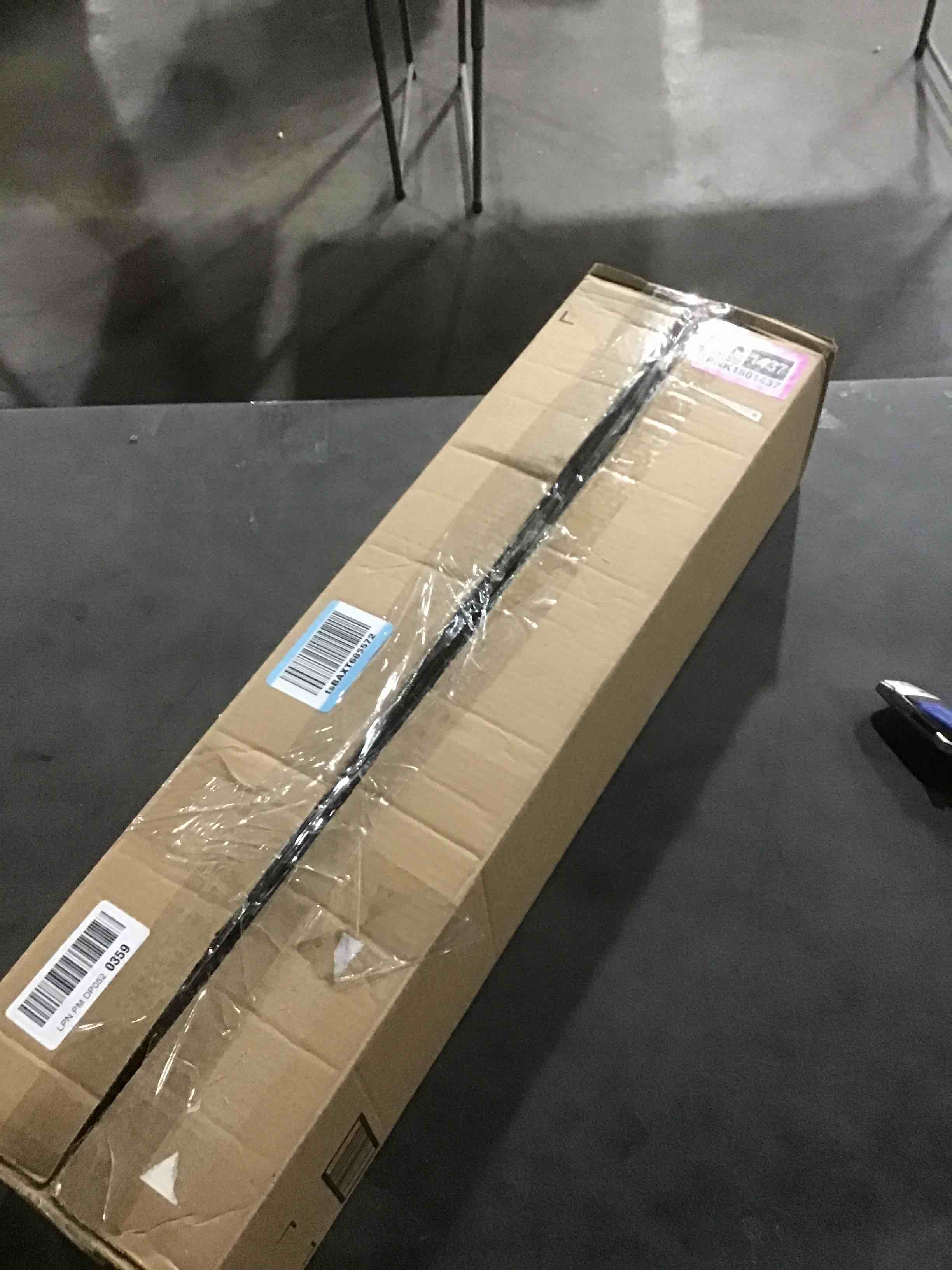 https://s3.amazonaws.com/lotting-images-prod/bidfta/PNK1801437_1739547158720.jpeg
