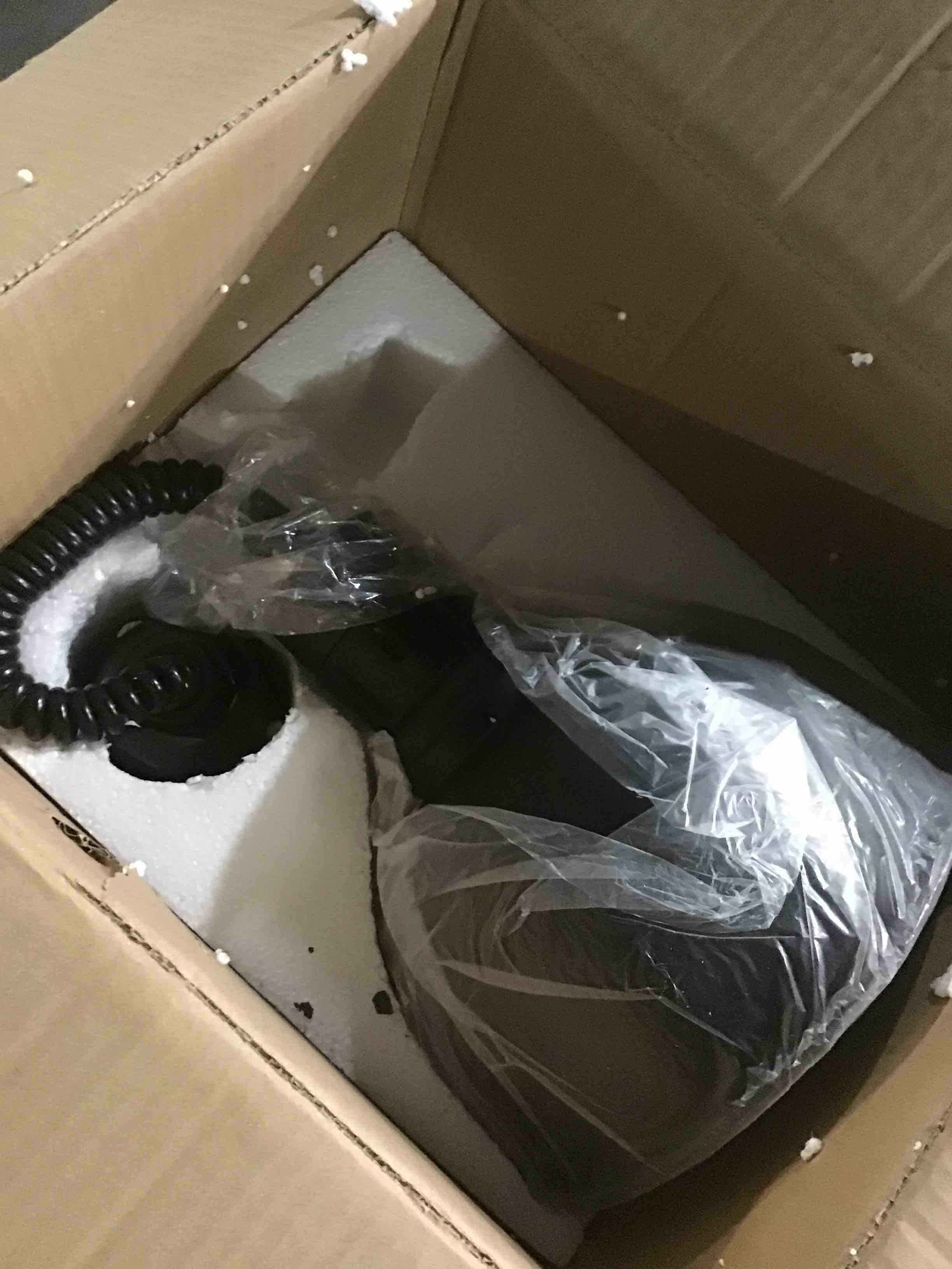 https://s3.amazonaws.com/lotting-images-prod/bidfta/PNK1801453_1739548995557.jpeg