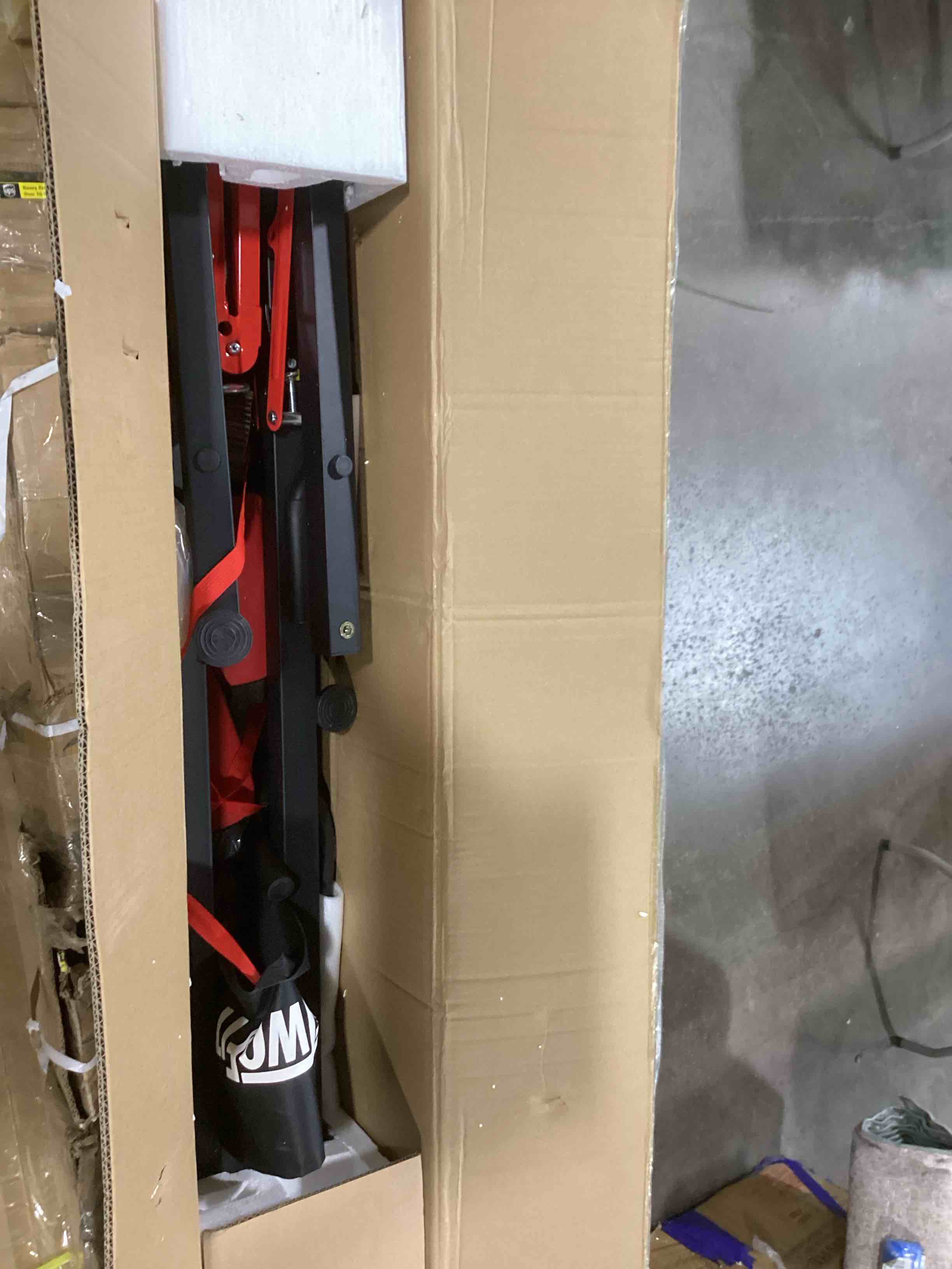 https://s3.amazonaws.com/lotting-images-prod/bidfta/PNK1803208_1741029004438.jpeg