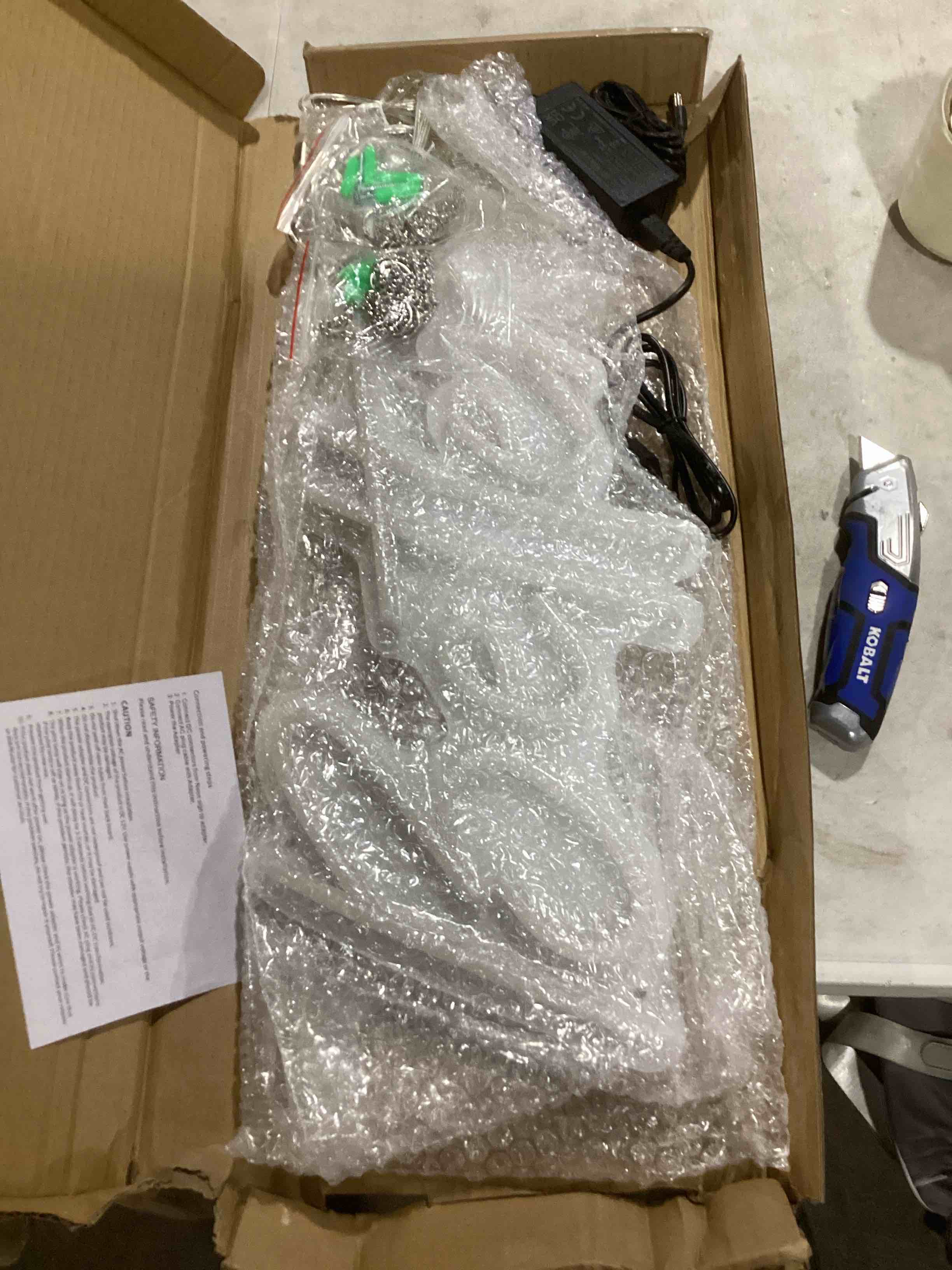 https://s3.amazonaws.com/lotting-images-prod/bidfta/PNK1803262_1741090694537.jpeg