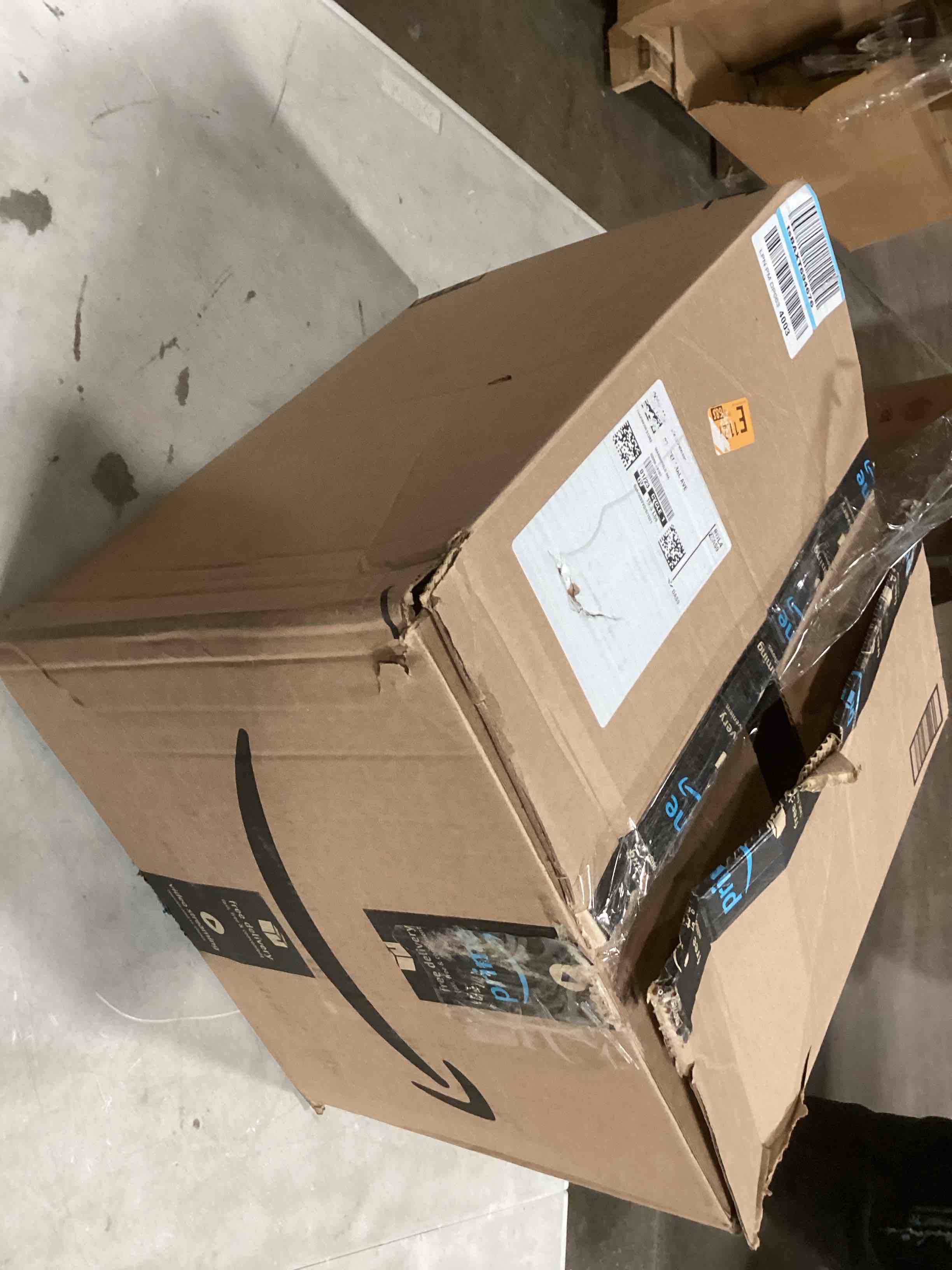 https://s3.amazonaws.com/lotting-images-prod/bidfta/PNK1803502_1741184668623.jpeg